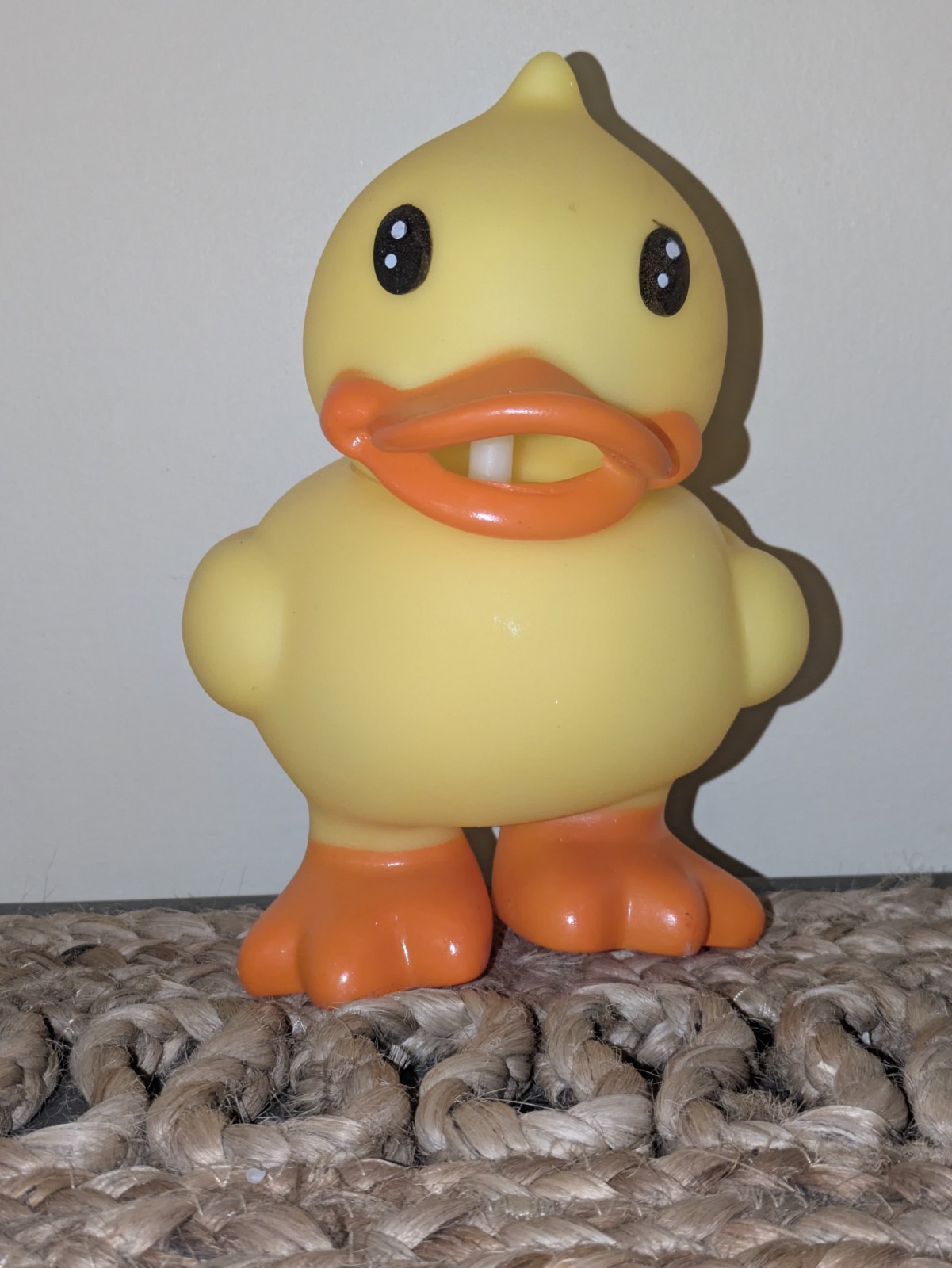 Jumbo Rubber Duck Bath Toy, Easter Basket, Giant Ducks Big Jeep Duckie 7″x 5″