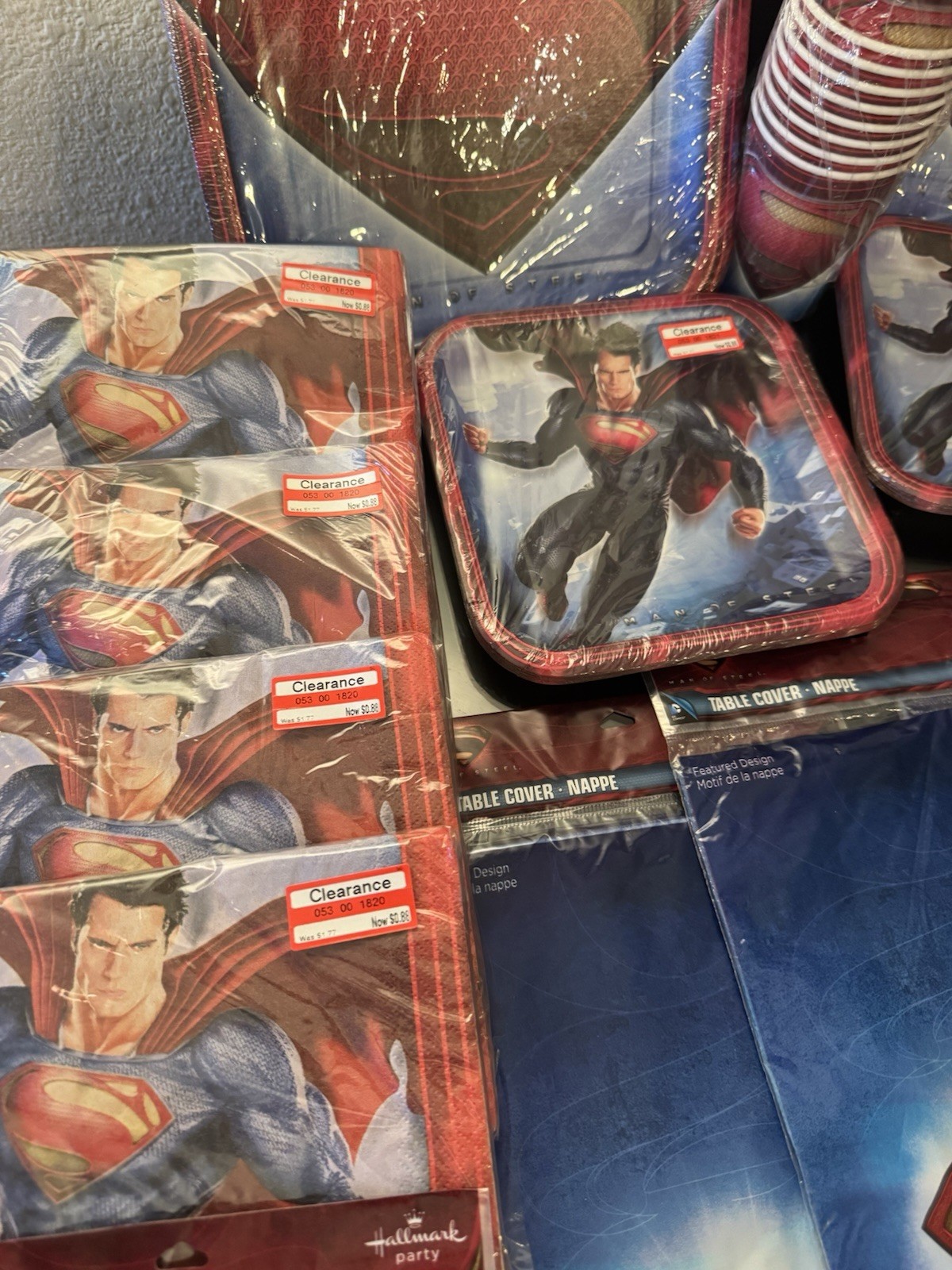 220 Pcs Superman Birthday Party Supplies Decoration Plates Napkins Table Cover