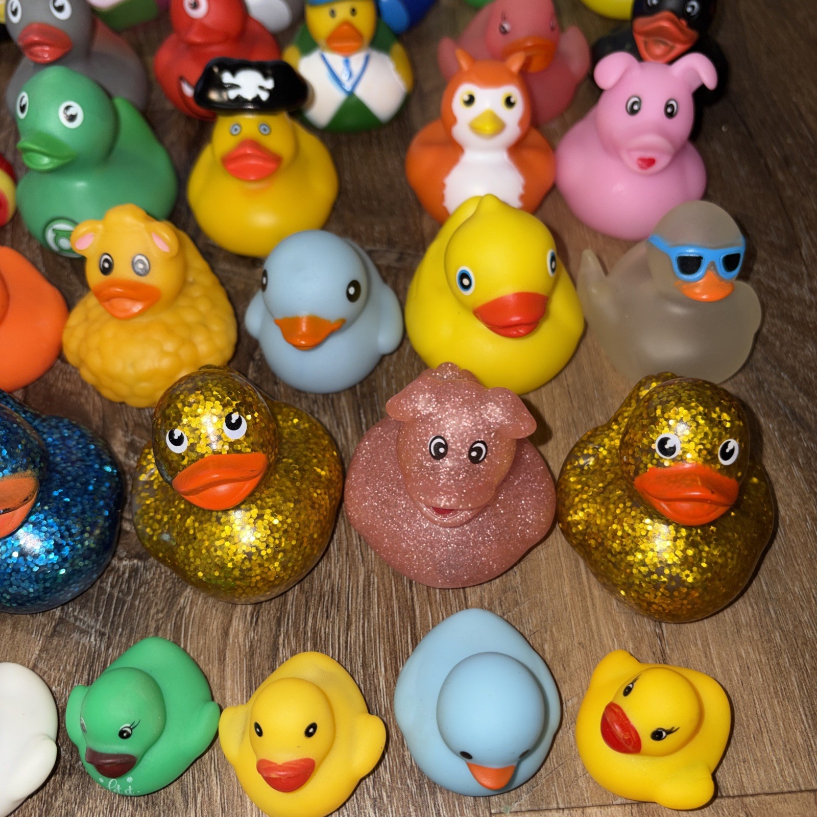 Rubber Ducks Duckies Huge Lot Of 200 Jeep Play Ducked Party Favors
