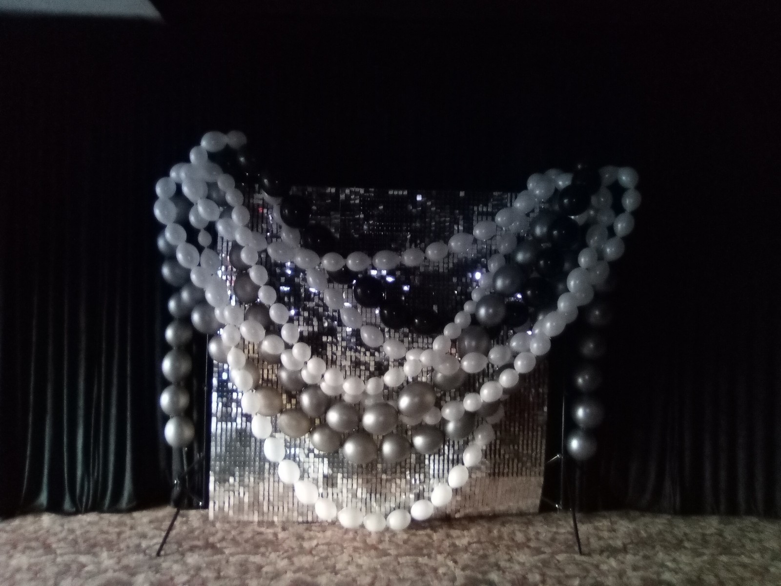 SALE!! ON -Qualatex 12″Q-Links 325.00 4,250 Balloons. In Box $325.00
