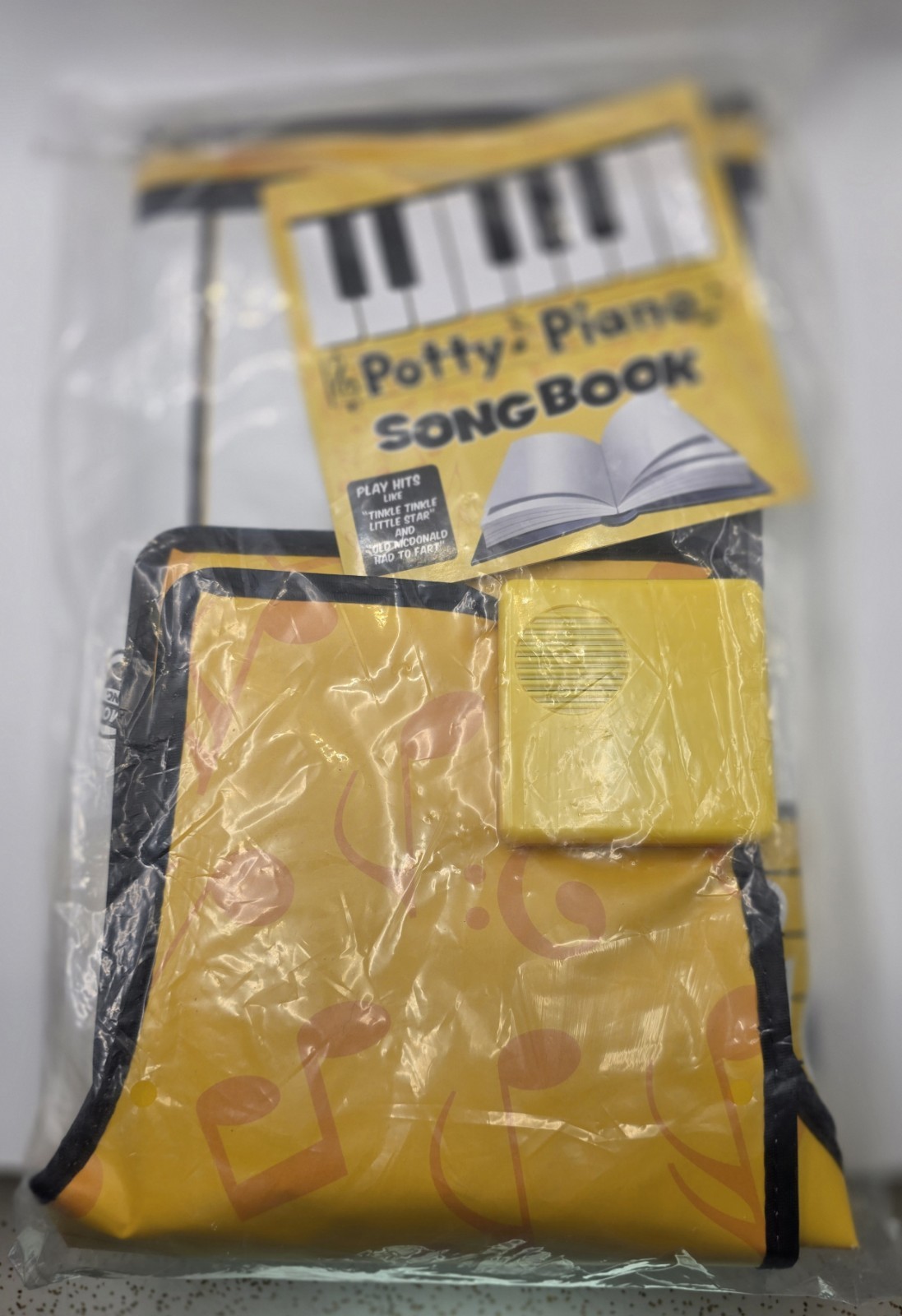 POTTY PIANO – Hilarious Bathroom Toilet Funny GaG Gift – With Music Song Book