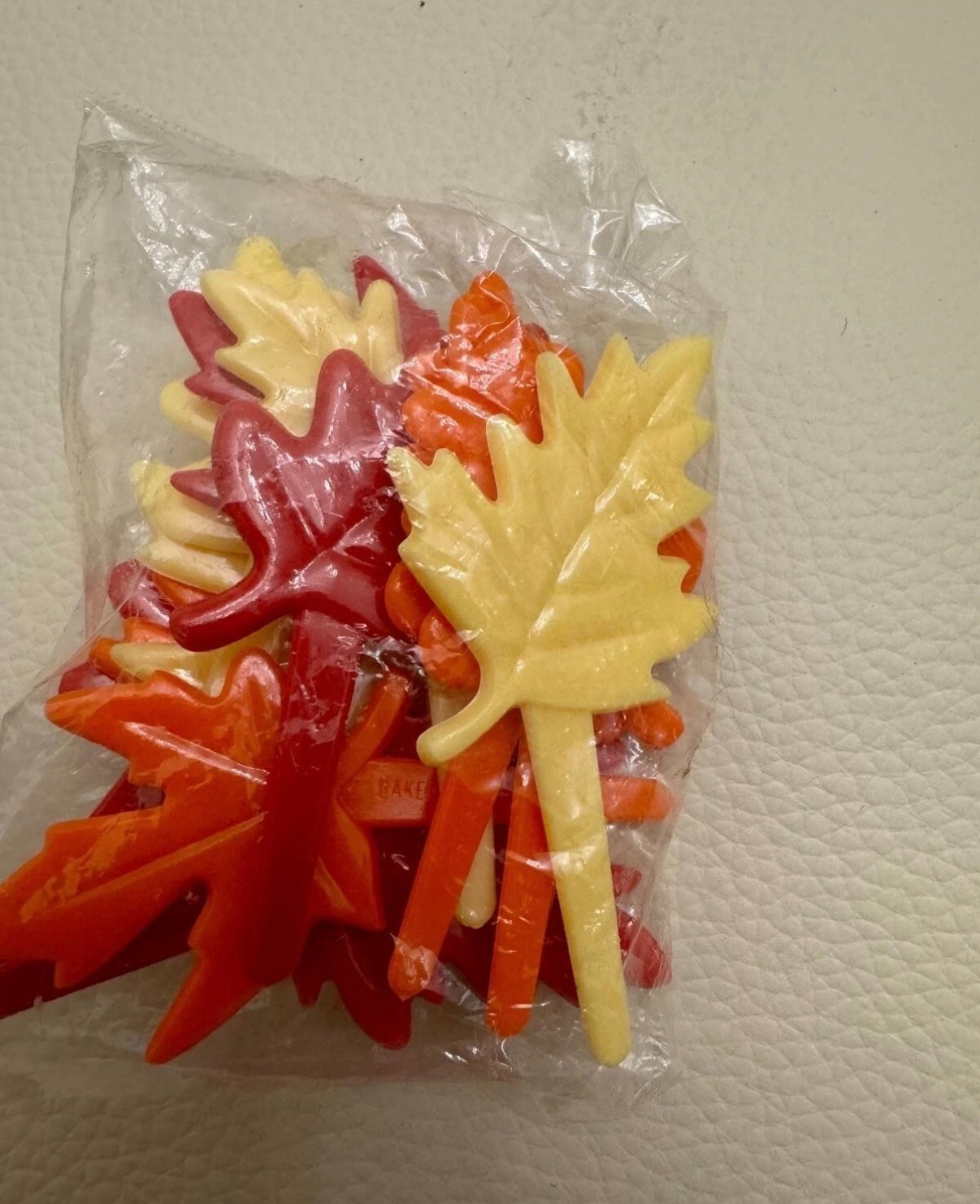 Happy Thanksgiving Fall Leaf Cupcake Toppers/Picks – NEW
