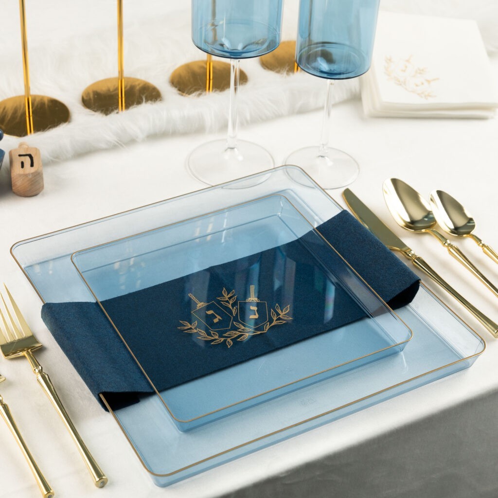 Chanukah Square Edge 7.75″ Plates Blue/Gold (8 Count) for dinner