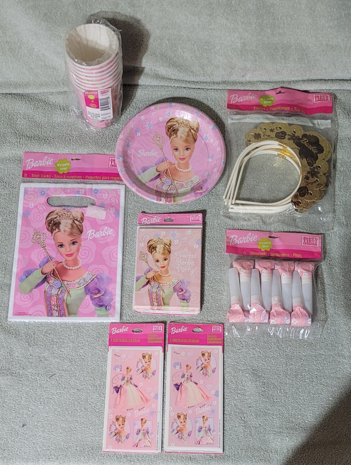 1999 New Lot of 8 pieces Vintage Barbie Princess Birthday Party Supplies Sealed