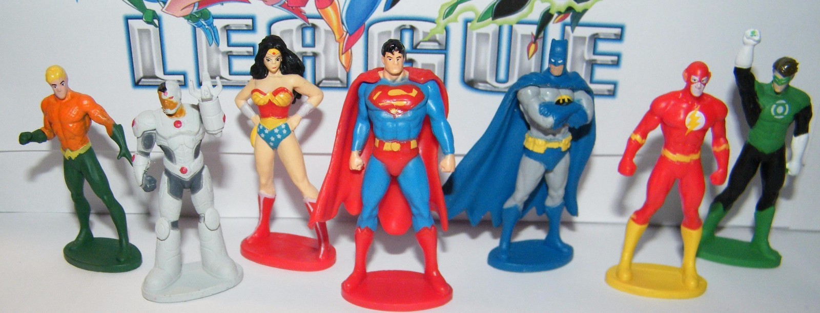Justice League Party Favors Set of 14 with Figures, DC Doll, DC Ring Great Fun!