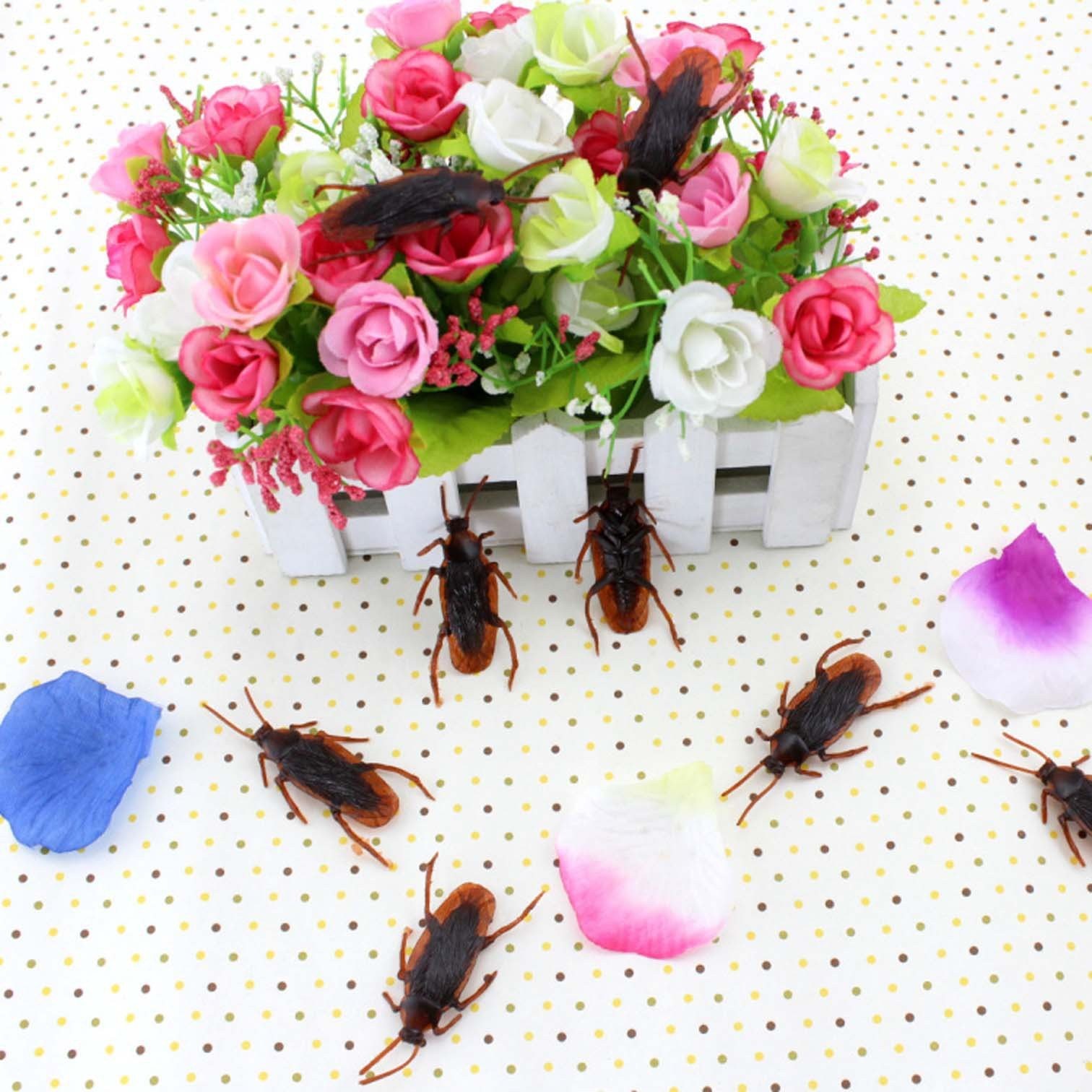 30PCS Prank Fake Cockroach Roach Insects Mock Joke Toys Prank Scary Trick Bug…
