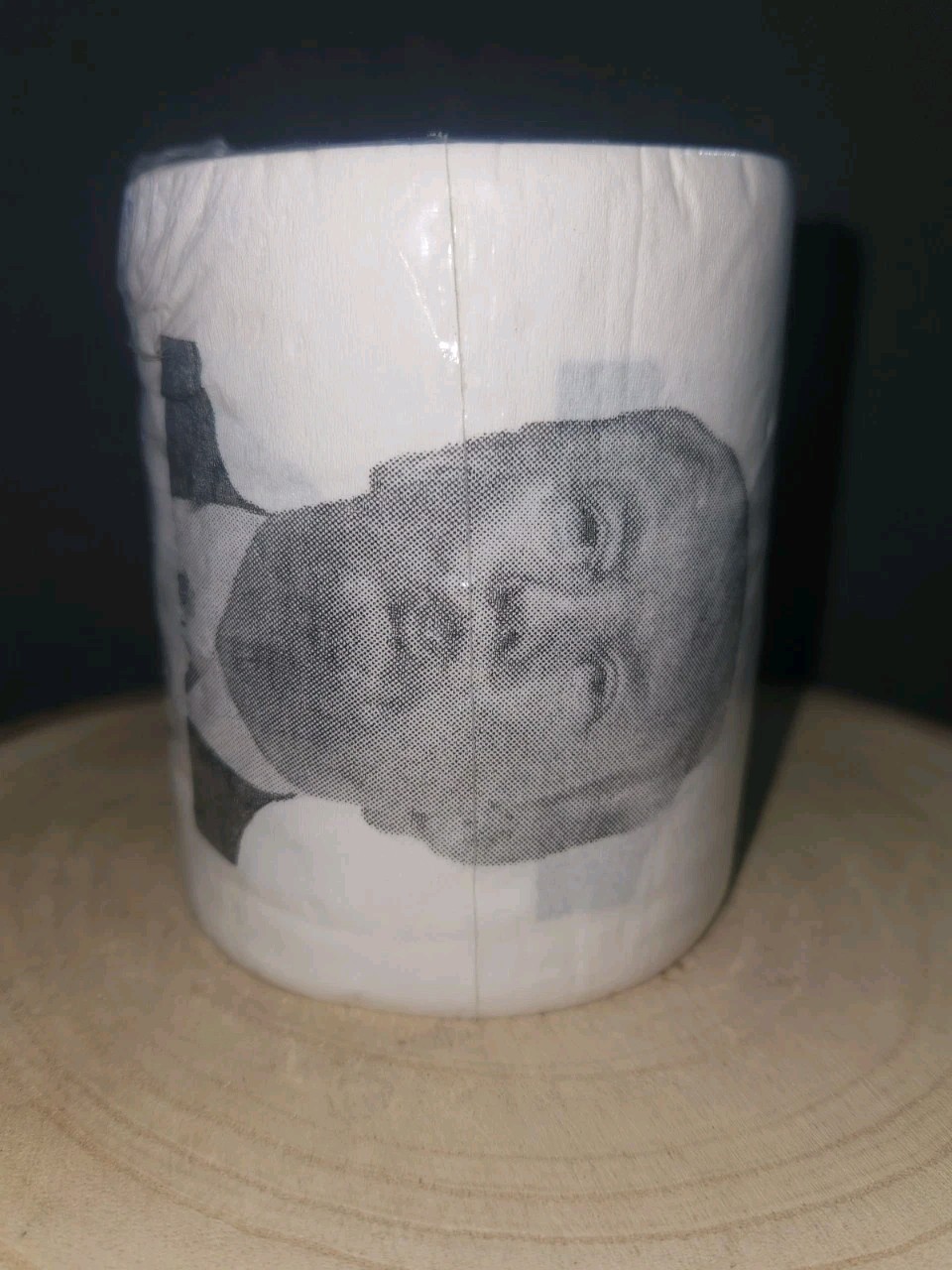 Hilarious Donald Trump Toilet Paper Roll – Perfect Gag Gift for All!