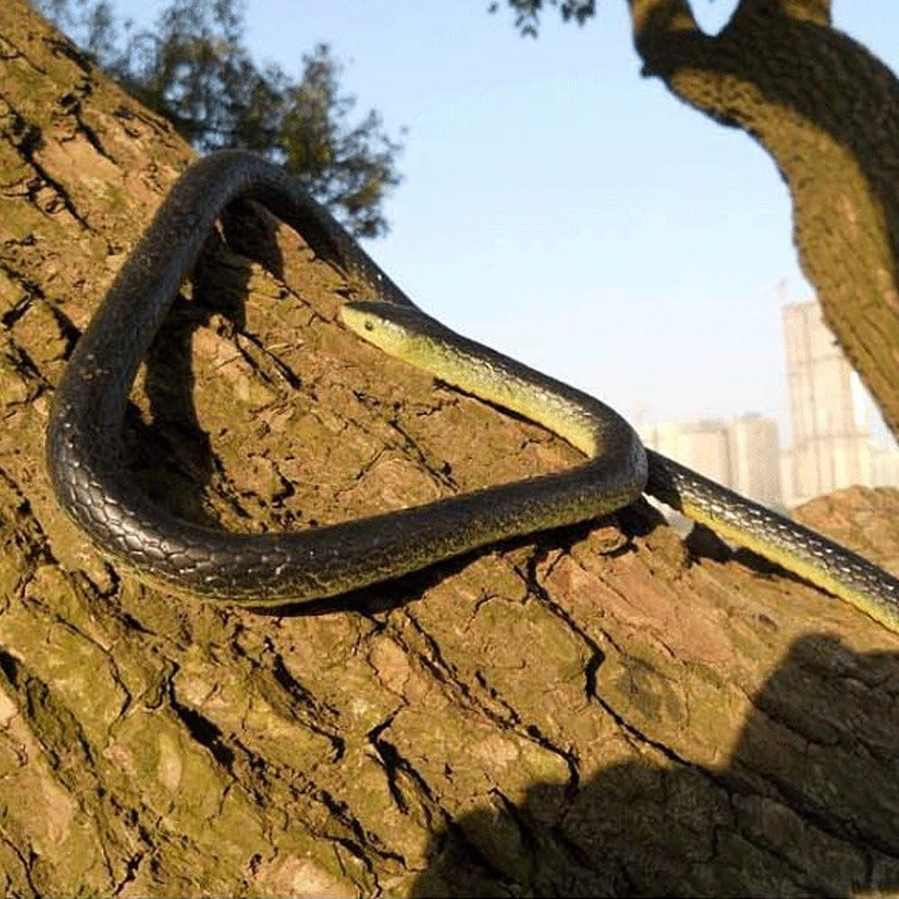 Realistic Rubber Snake, Lifelike Rubber Black Fake Snake Looks like Real Gag Gif
