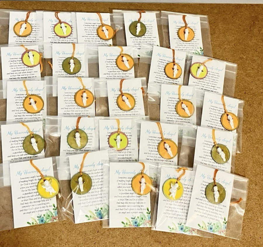 (45) FAVORS ALL OCCASION HANDMADE PLEASE SEE PICTURES RANDOM NEW