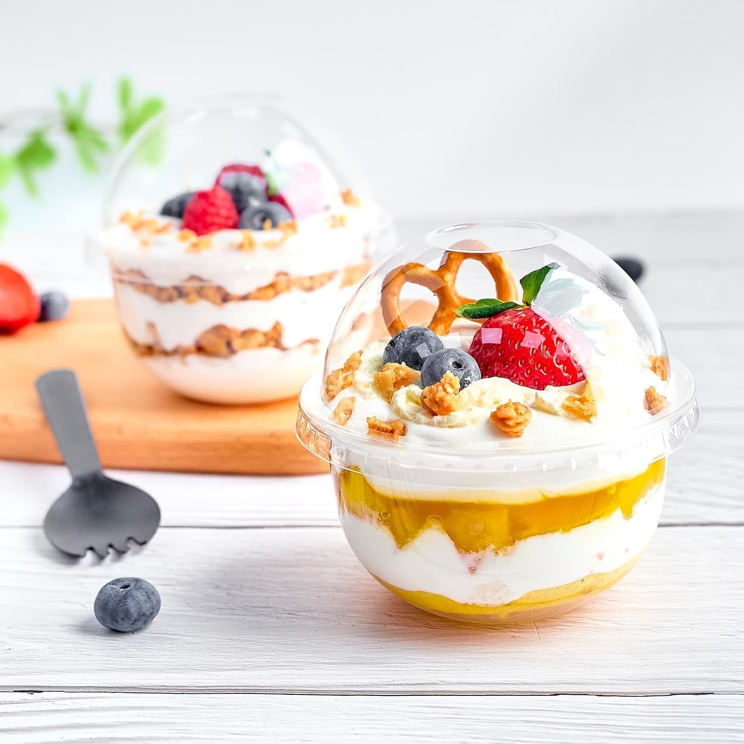 Elegant 9 Oz Dessert Cups with Dome Lids & Sporks – Perfect for Any Occasion