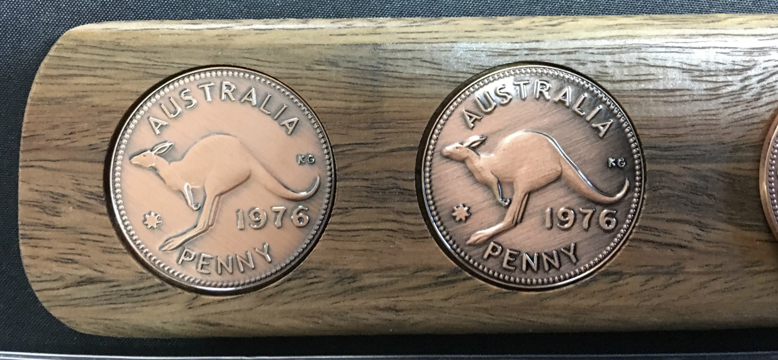 1974 Birthday Gift Aussie Two-Up Game set with Australian pennies Anzac Day