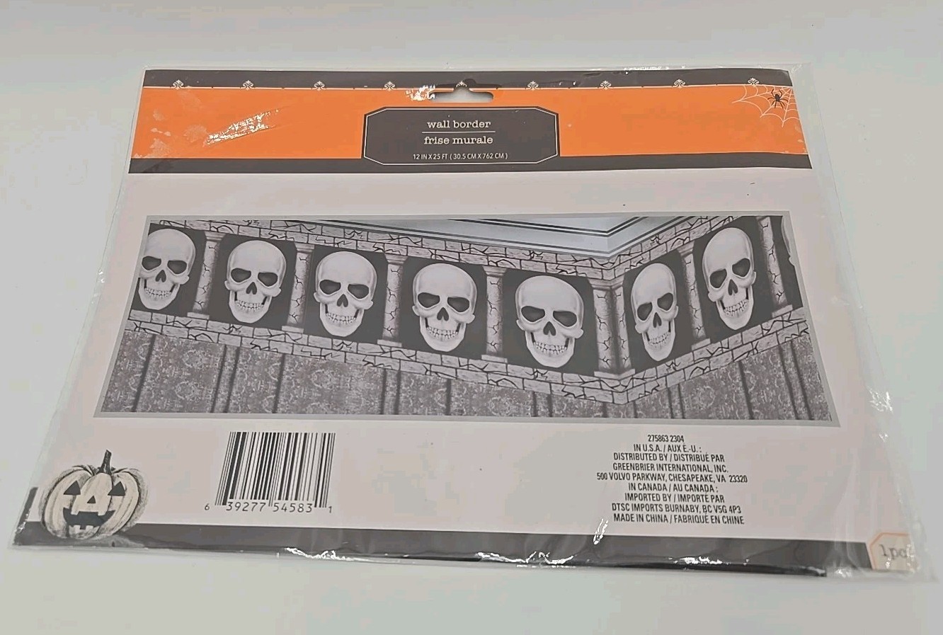 Halloween Graveyard Haunted House Spooky Skull 25 ft x 12 In Plastic Wall Border
