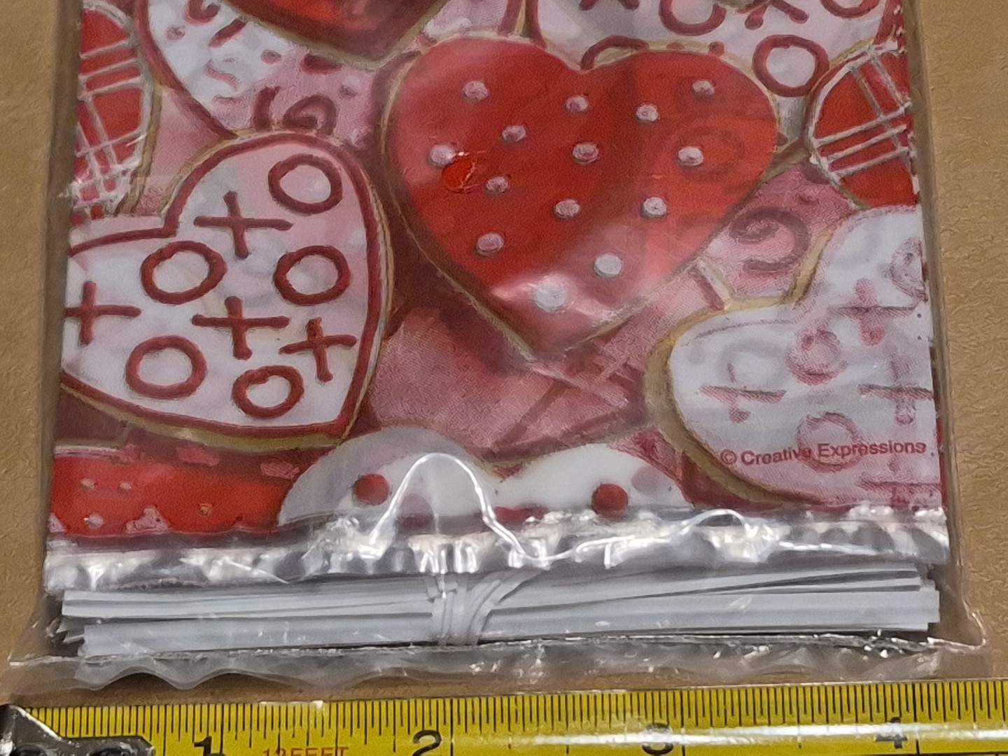 Paper Art Plastic Treat Bags Valentine’s Heart 20ct 4x9in Frosted Hearts Cookies
