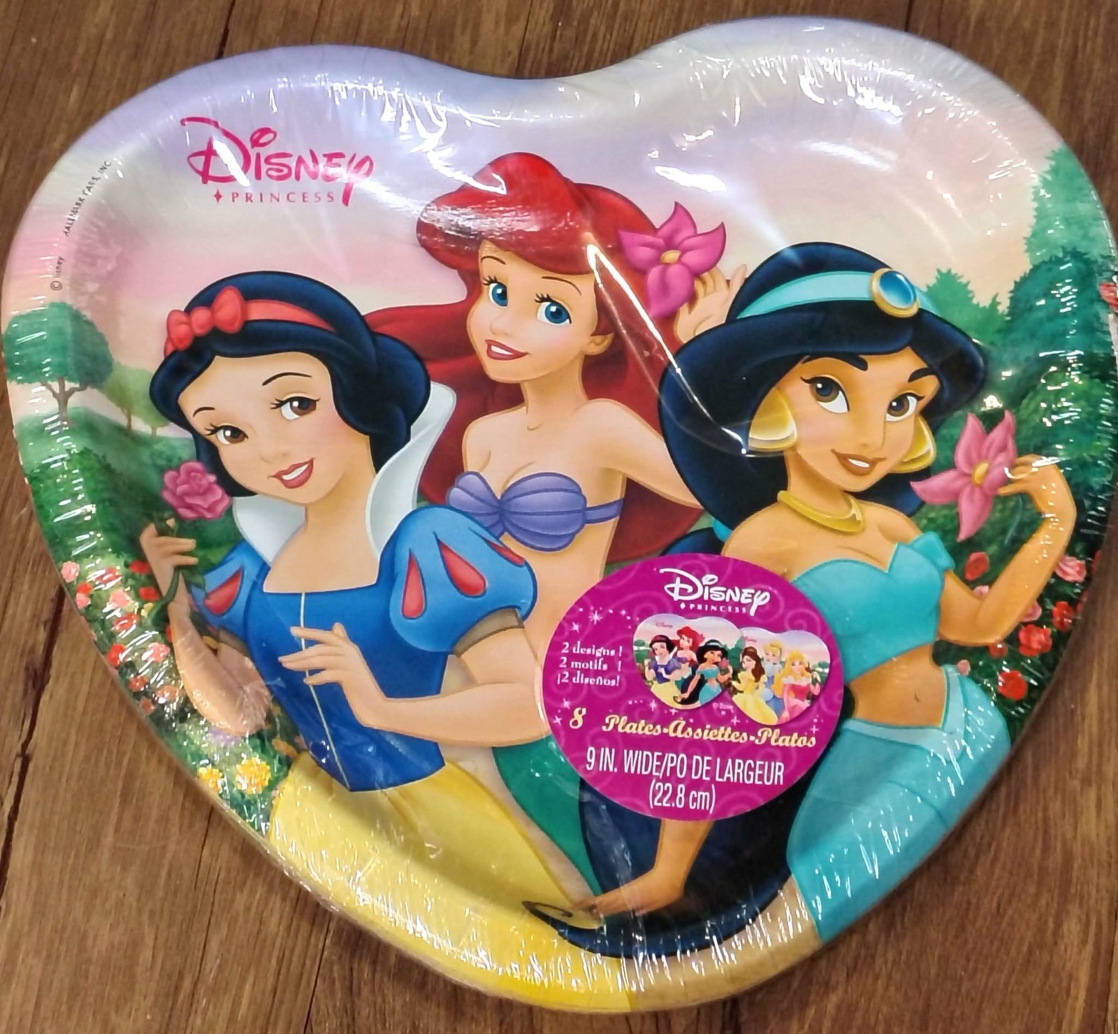 2004 Disney Princess Party Heart Luncheon Plates 9” Hallmark Birthday 2 Designs