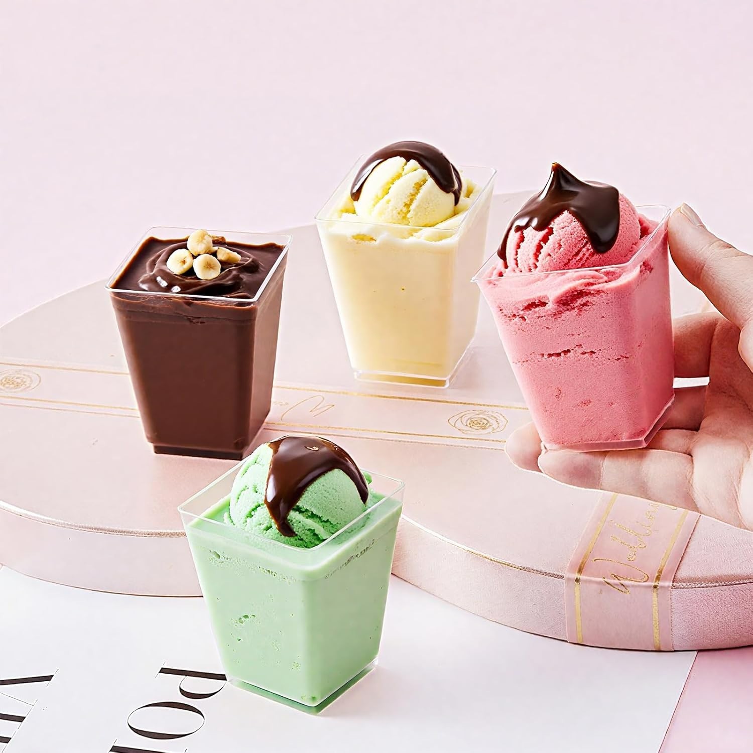 Lightweight 20 Pack 5 oz Dessert Cups with Lids – Perfect for Catered Events