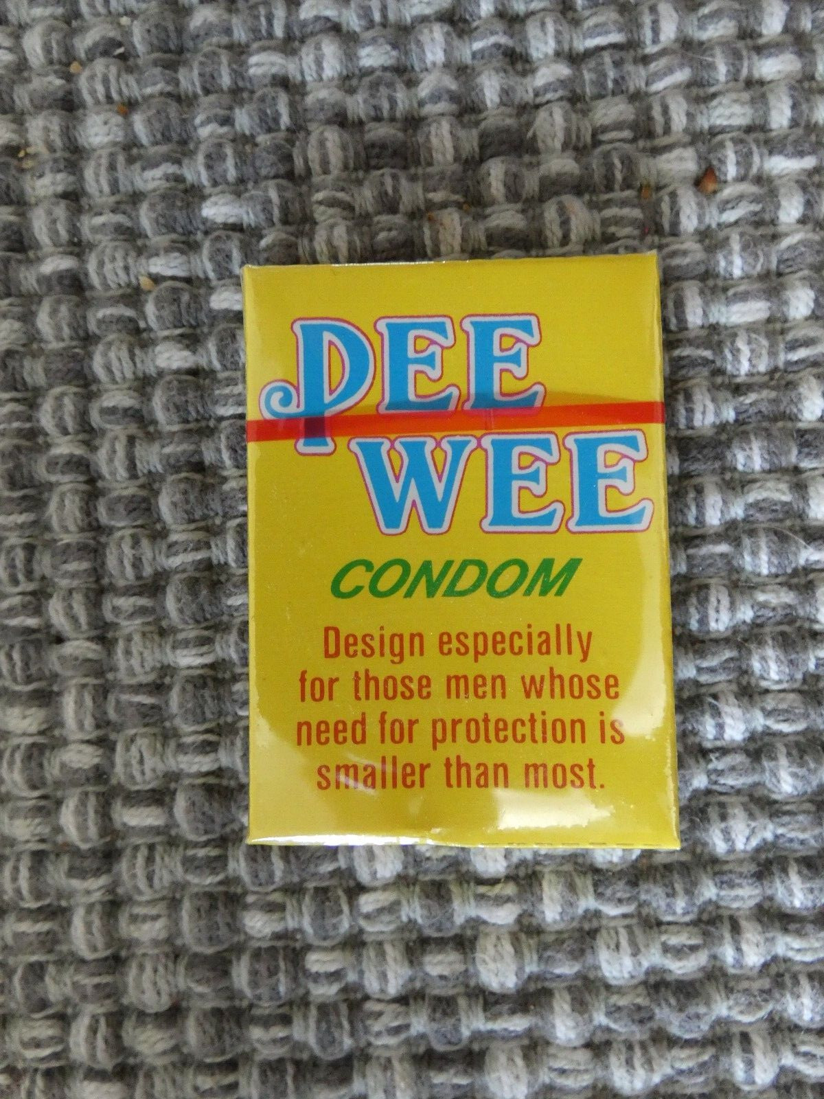 GAG NOVELTY GIFT PEE WEE CONDOM
