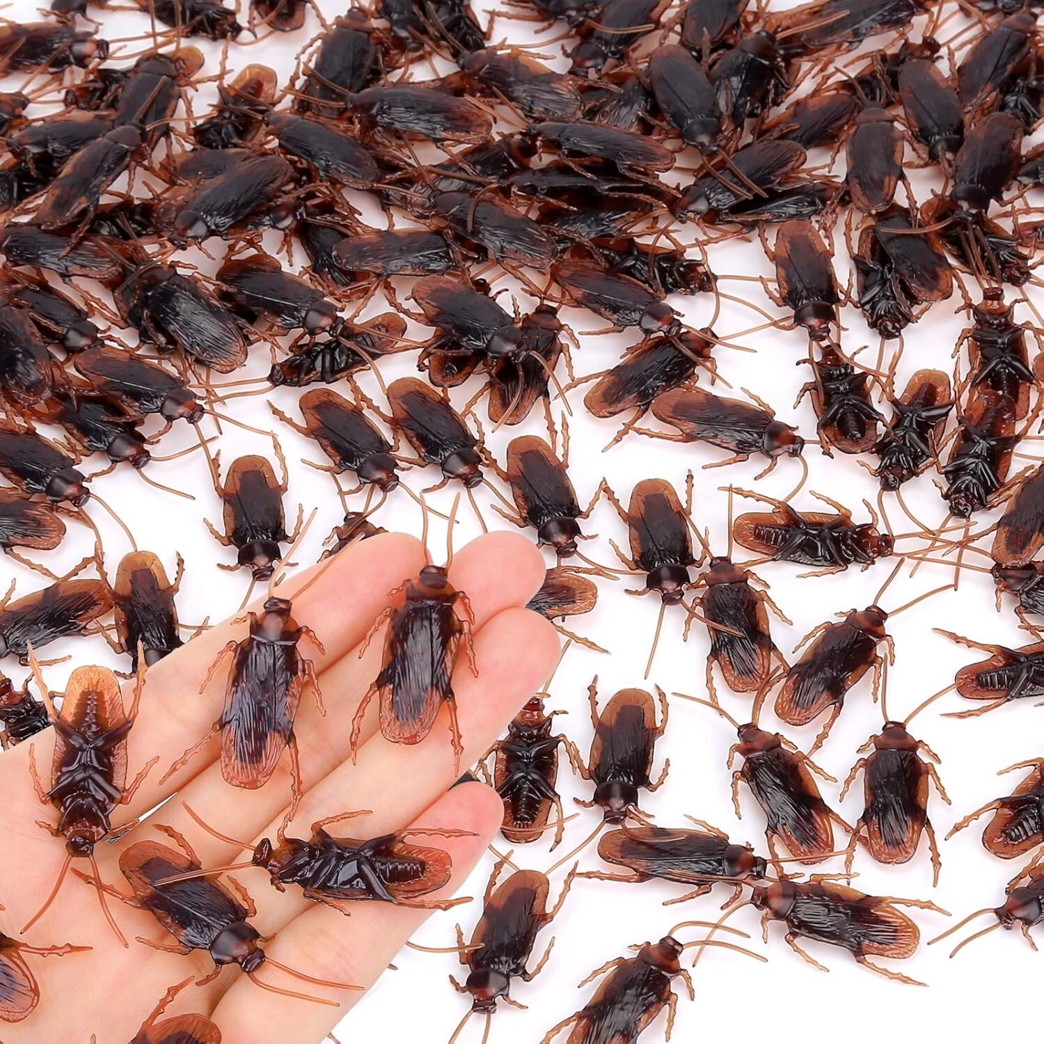 120PCS Realistic Fake Roaches Lifelike Cockroaches for Pranks Halloween