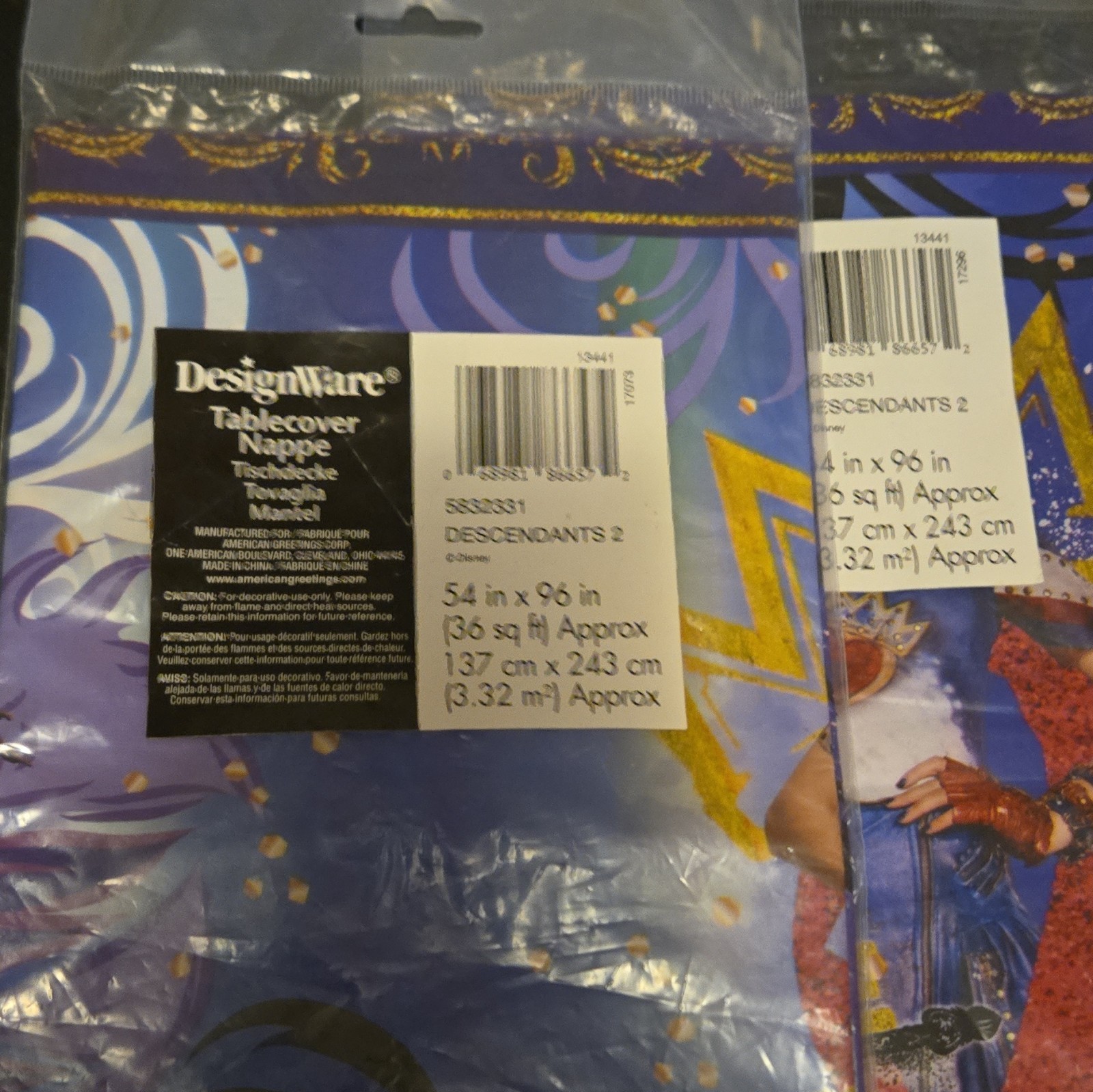 2017 DesignWare Descendants 2- Plastic Tablecover 54×96 2-Pack Purple Swirl