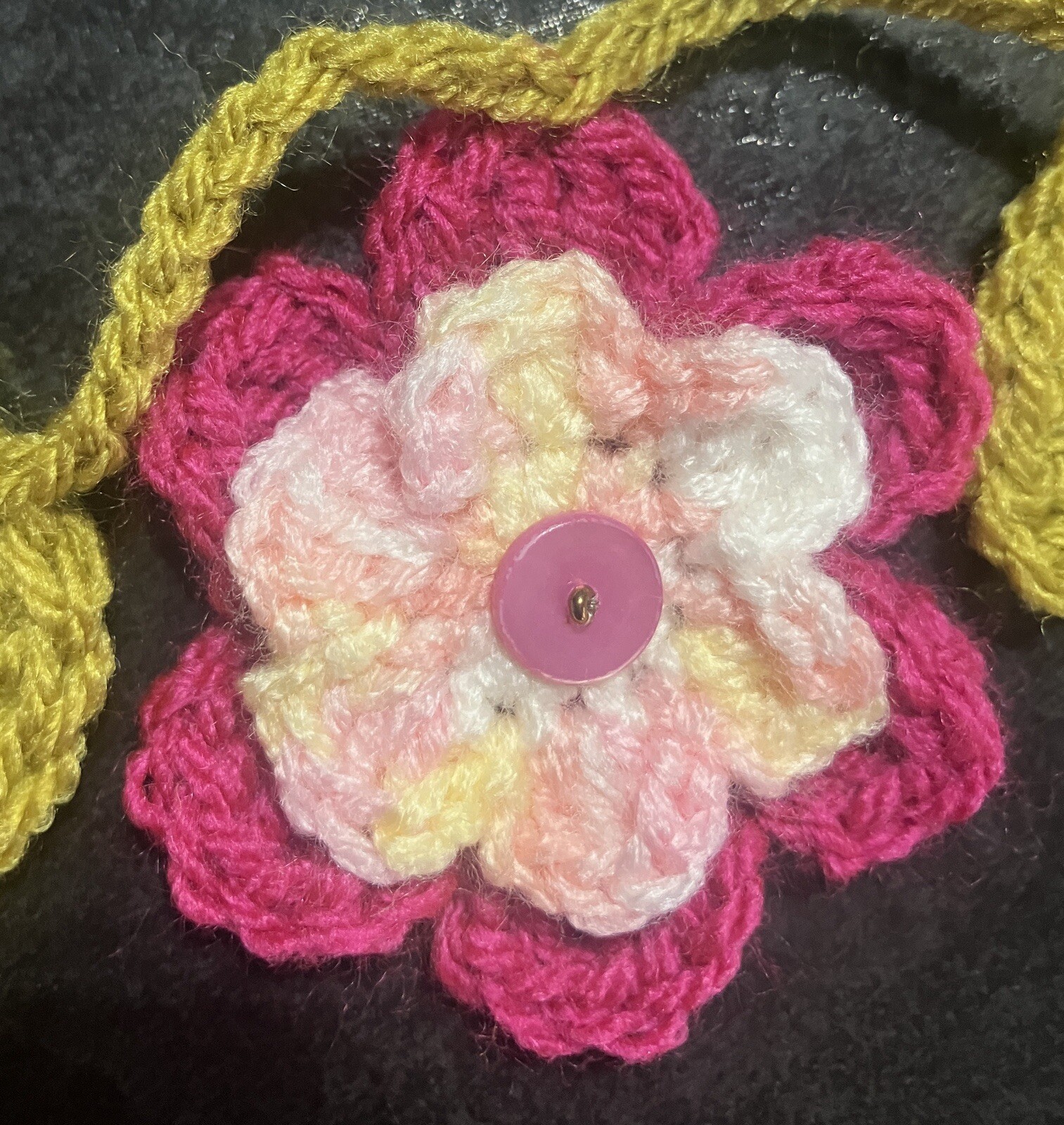 🌸🍃NEW hand Crochet Flower Bunting Leaf sequin Window 34” camper SUMMER Gift