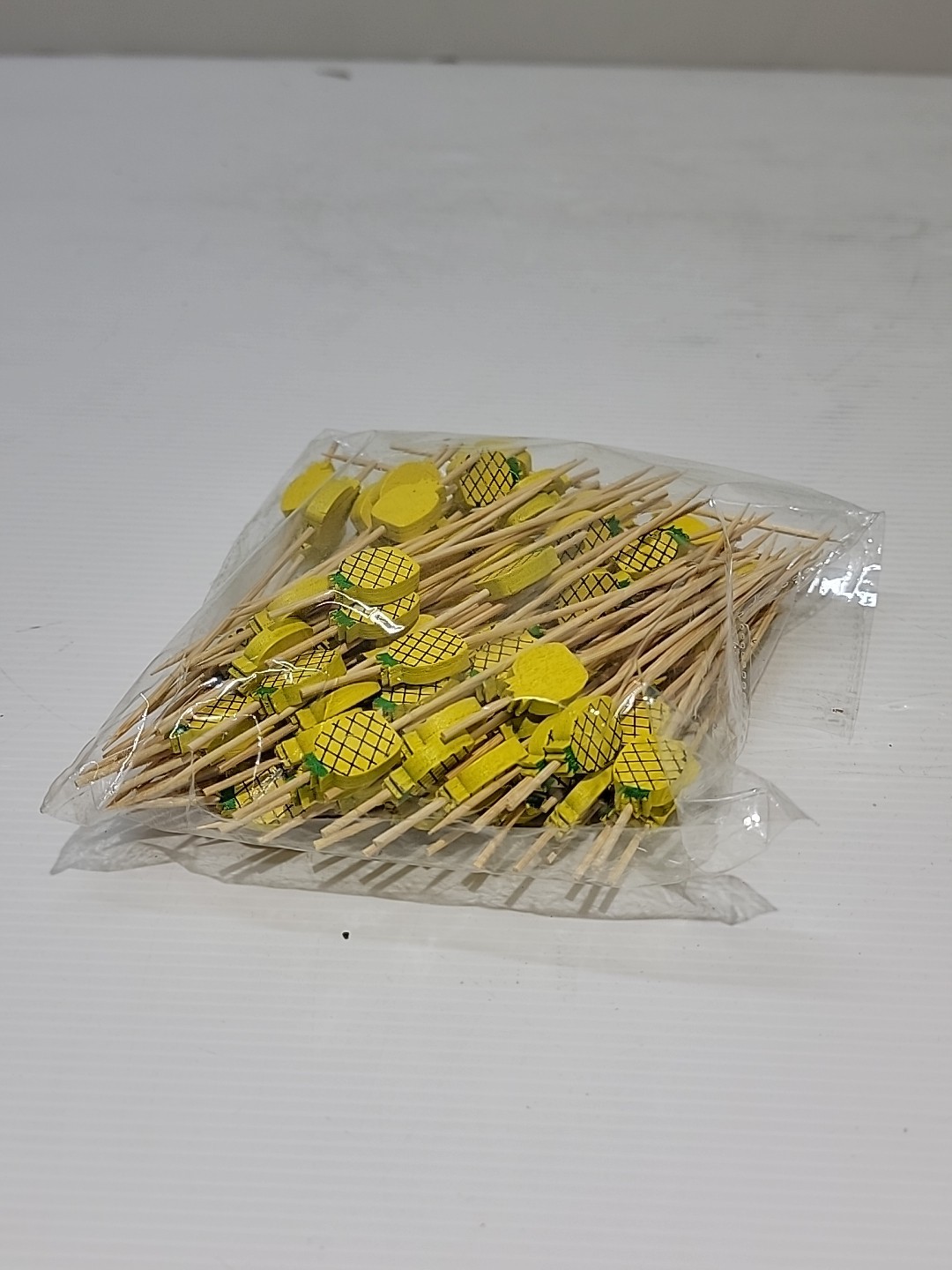 Cocktail Picks 4.7 Inch 200Pcs Fancy Skewers Toothpicks for Appetizers Go