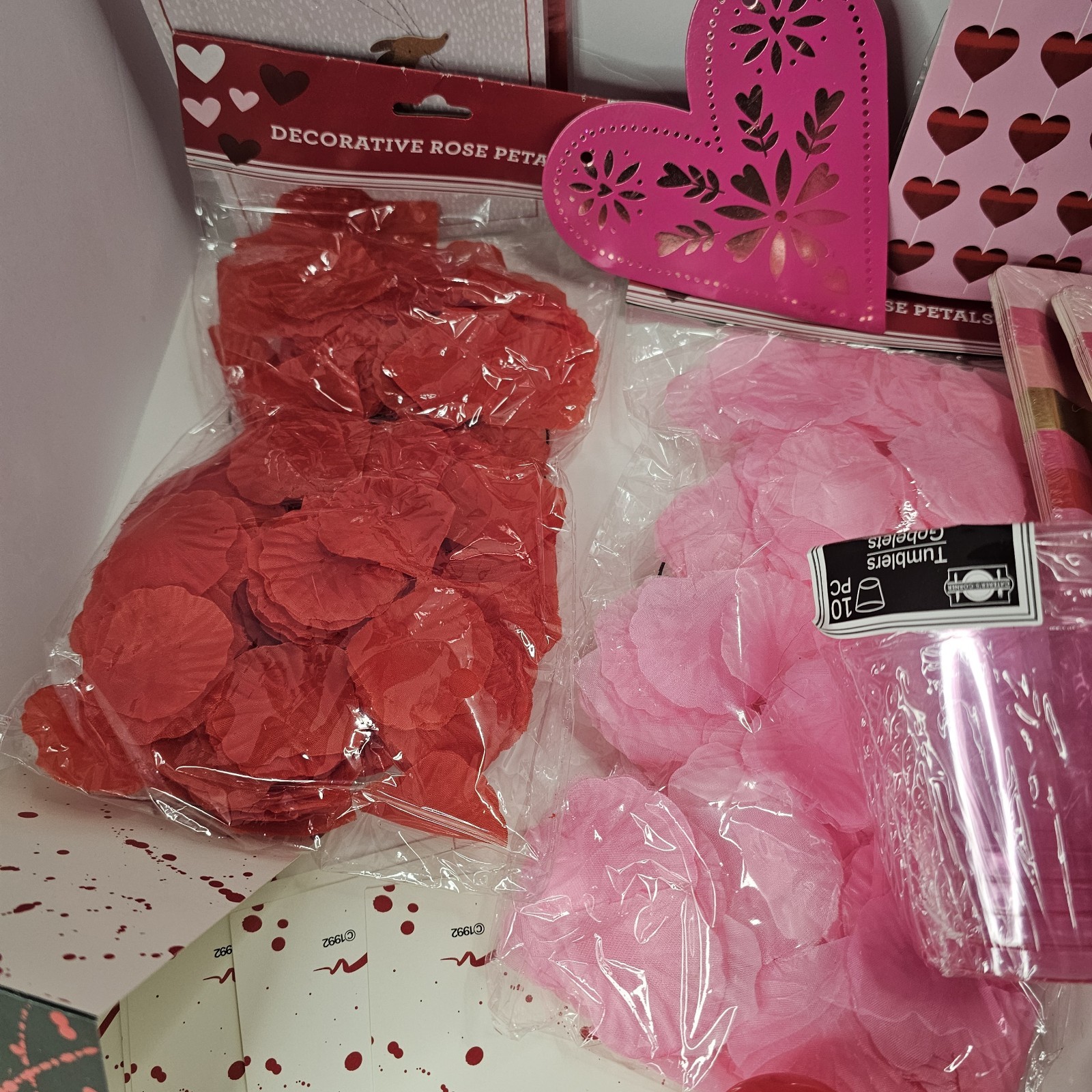 Valentine’s Day Party Supplies Lot Heart Garland Decor Cards Rose Pedals Plates