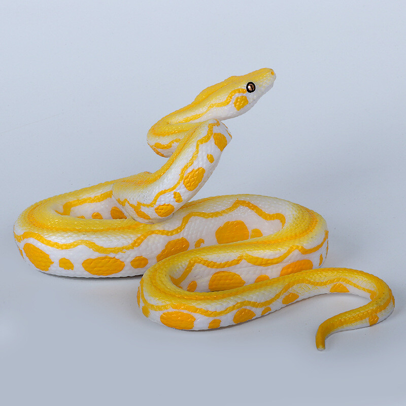 Realistic Big Rubber Snake Lifelike Scary Prank Toy Joke Party Prop Garden