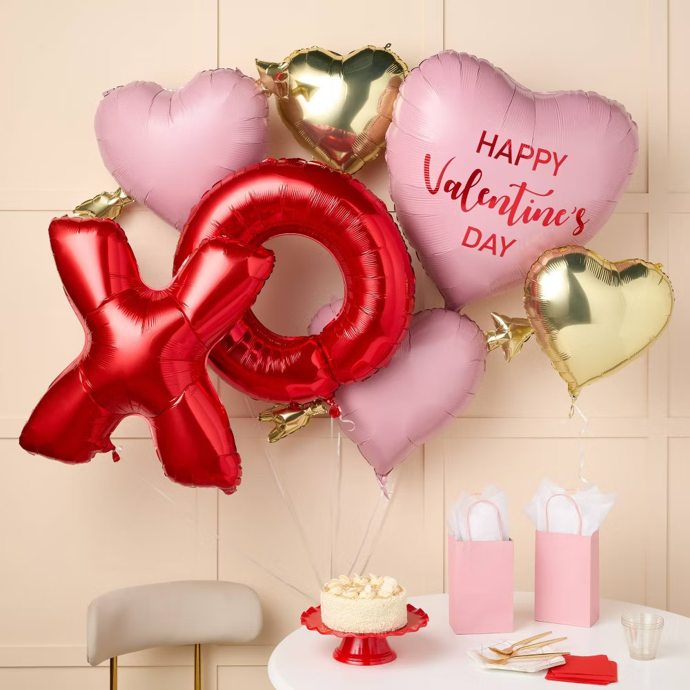 7ct Pre-Inflated Helium Valentine Day Foil Balloon Bundle – Spritz