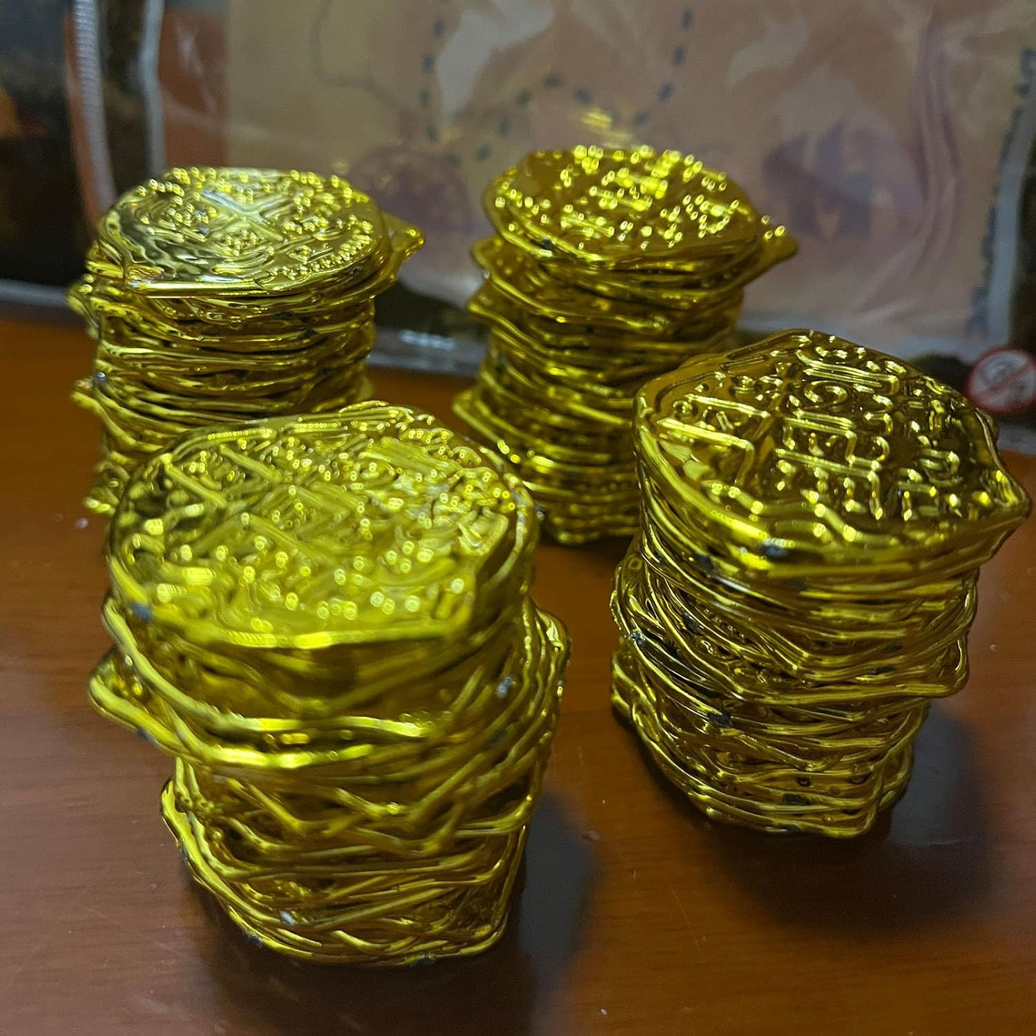 100 Pcs Pirate Coins Plastic Coins Fake Play Coins Replica Spanish Doubloons