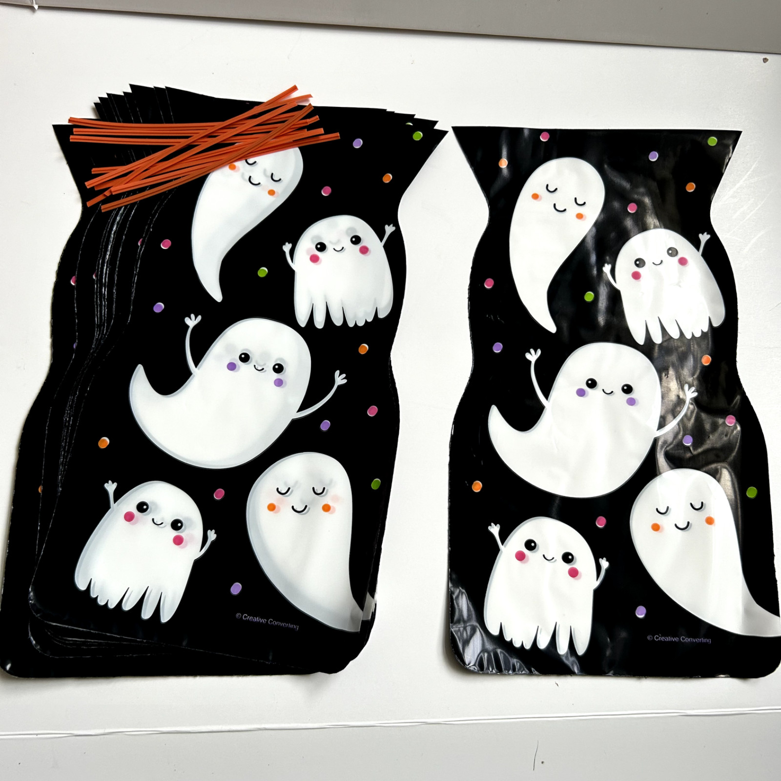 10 X Halloween SPOOKY GHOST CELLO Sweet Gift LOOT Bags TRICK OR TREAT BLACK