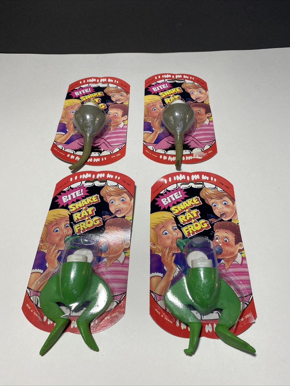 Rare Bite Snake Rat Frog Toy Novelty Gag Joke FW-380