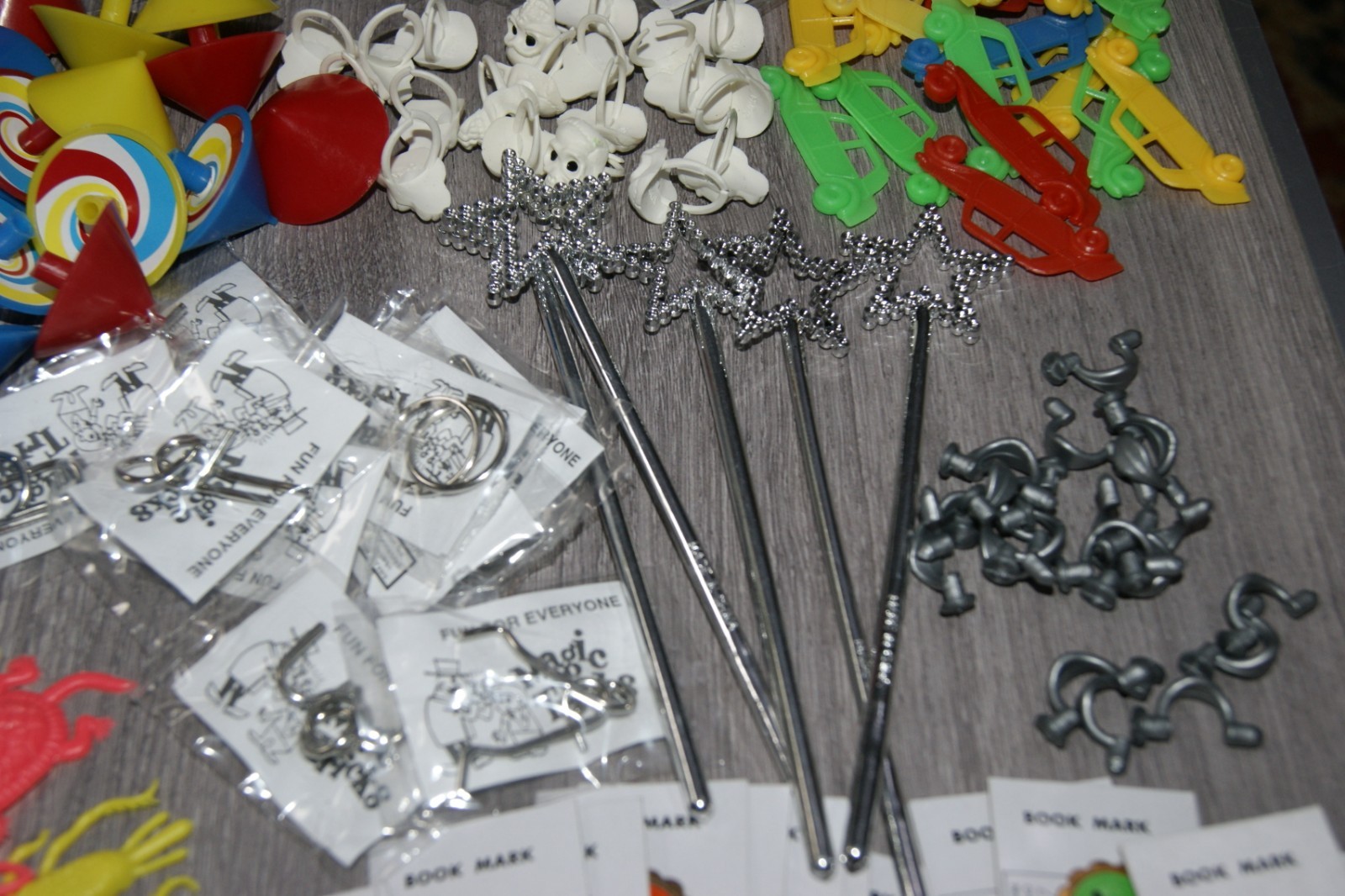 Loot Pinata Party Favours Bag Fillers 200 Fun Toys Boys Girls Unisex Free Post!