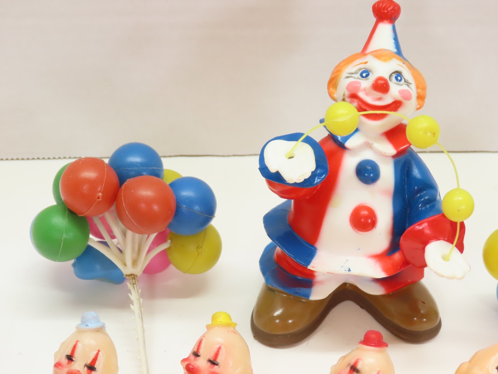 Wilton 1977 Clown Cupcake Cake Toppers Picks Hong Kong Vintage D2755
