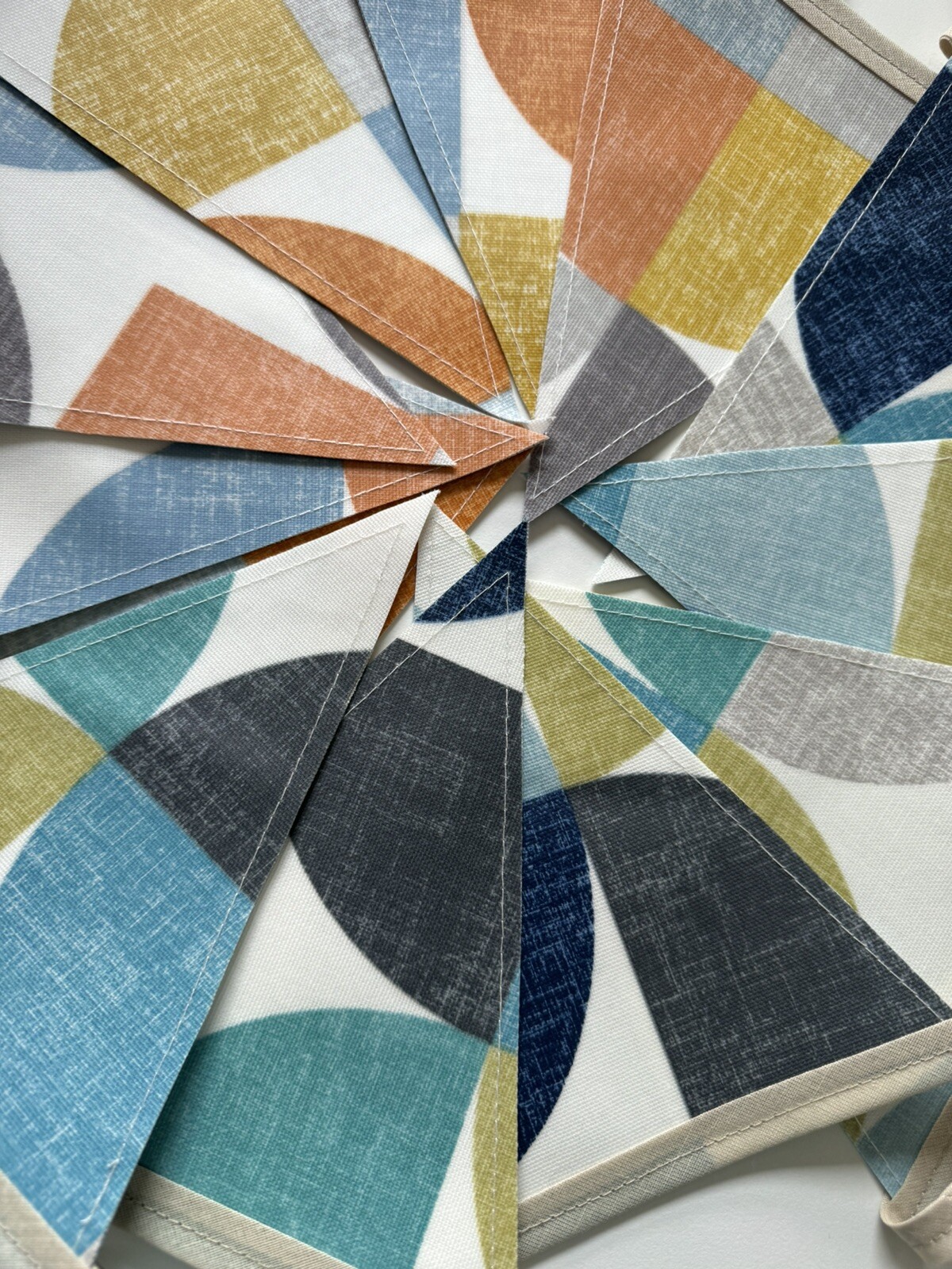 Handmade Oilcloth Bunting – Garden/Home Contemporary – 3 Meters Double Sided