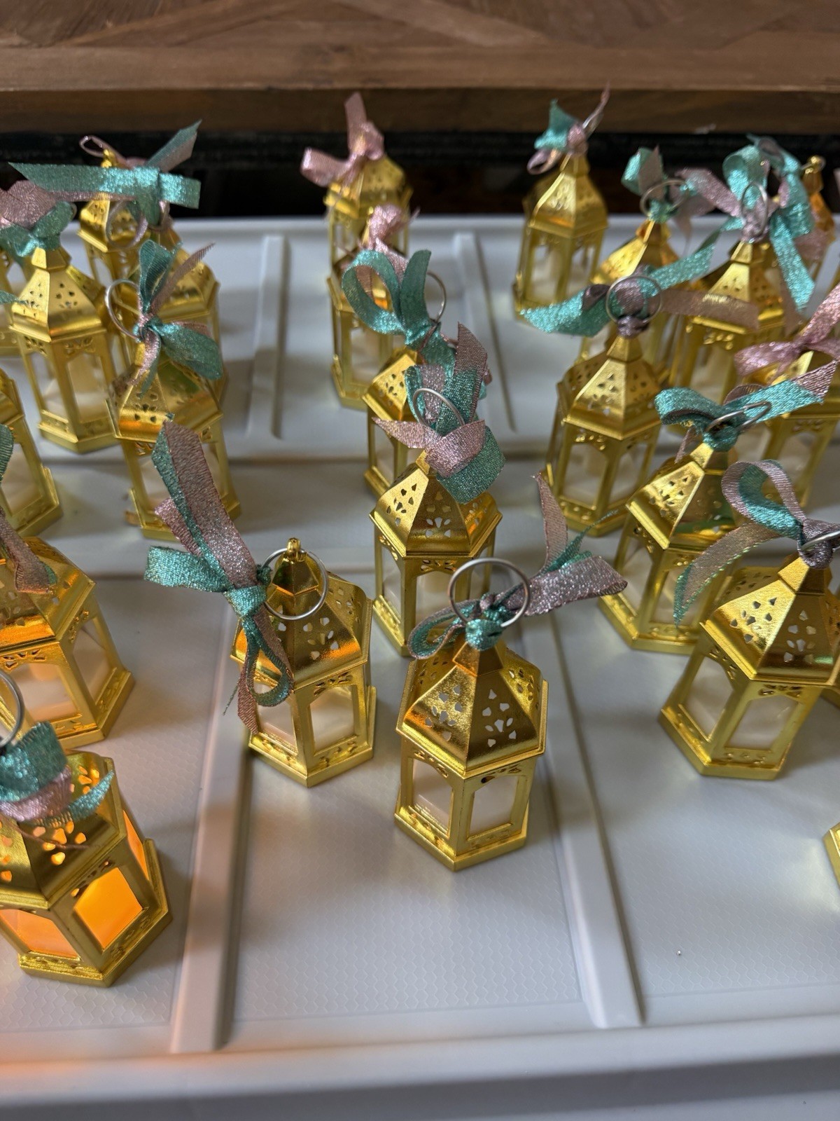 Gold Mini Plastic Lantern LED Tealight Party Decorations with Ribbon Bows (34)
