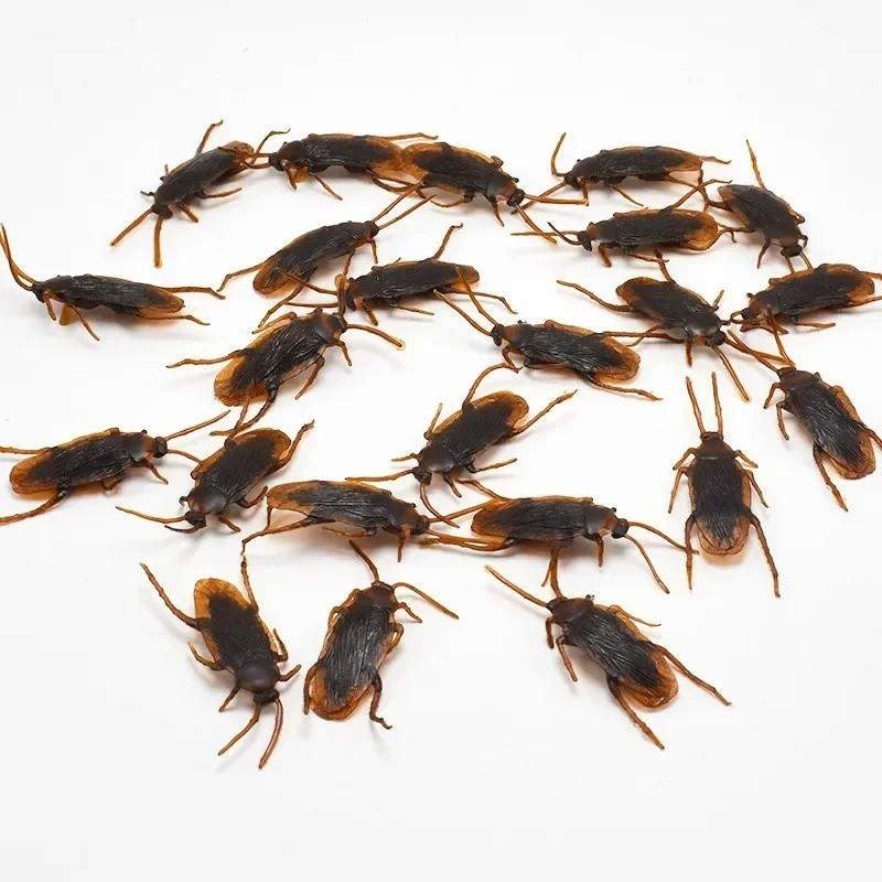 Prank Cockroaches Realistic Cock Roach Rubber Fake Creepy Bugs Gag Toy Joke