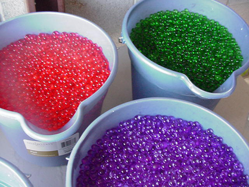 Water beads -USA water jelly beads -29 different colors -each pk makes 1 1/2 Qrt
