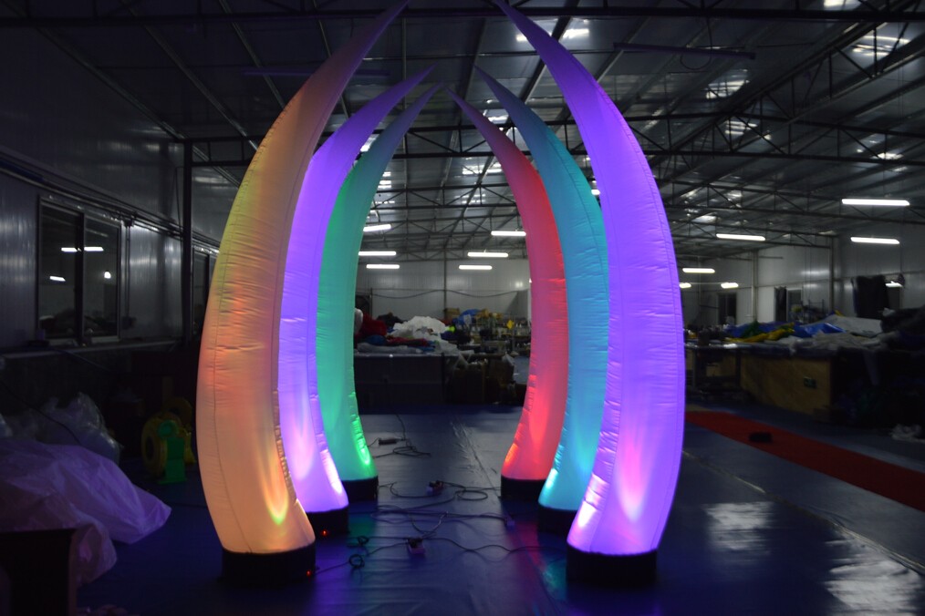 Inflatable LED Tusk Decoration Lighting Ivory Pillar for Advertising Stage Event