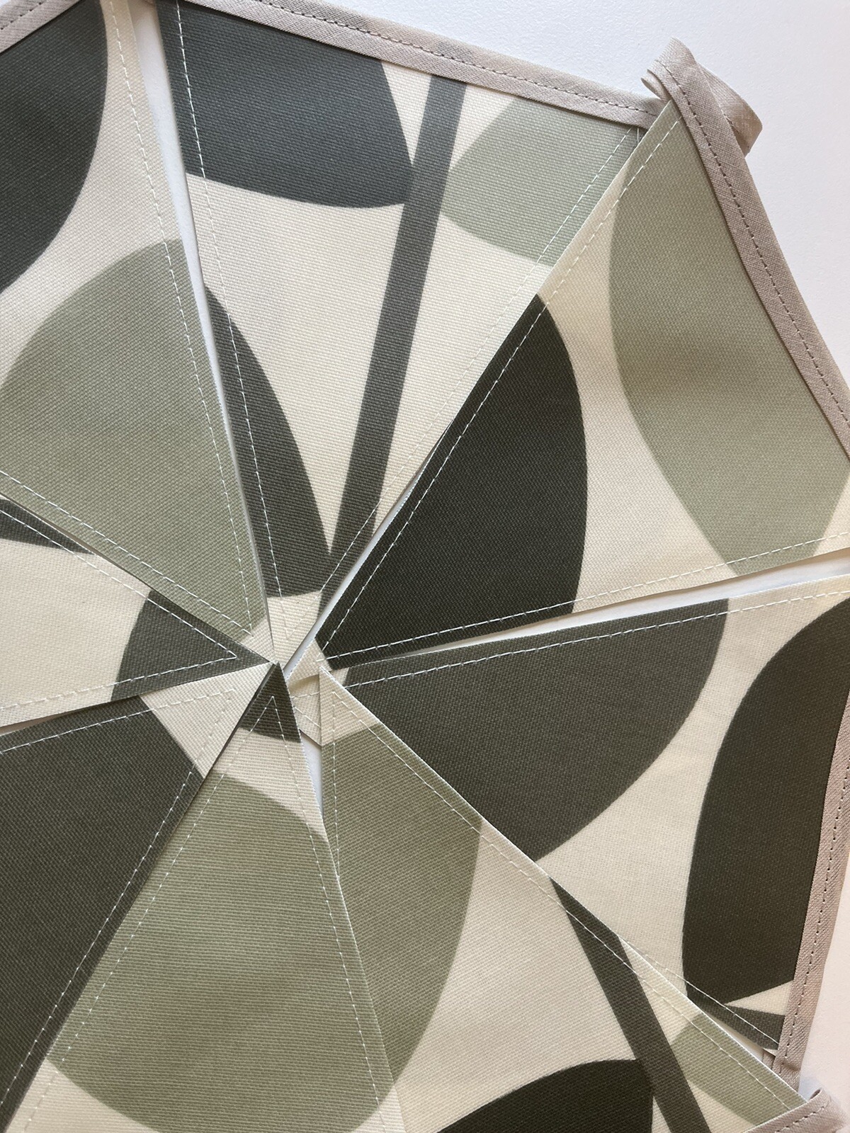 Handmade Oilcloth Bunting – Garden/Home Contemporary – 2 Meters Double Sided