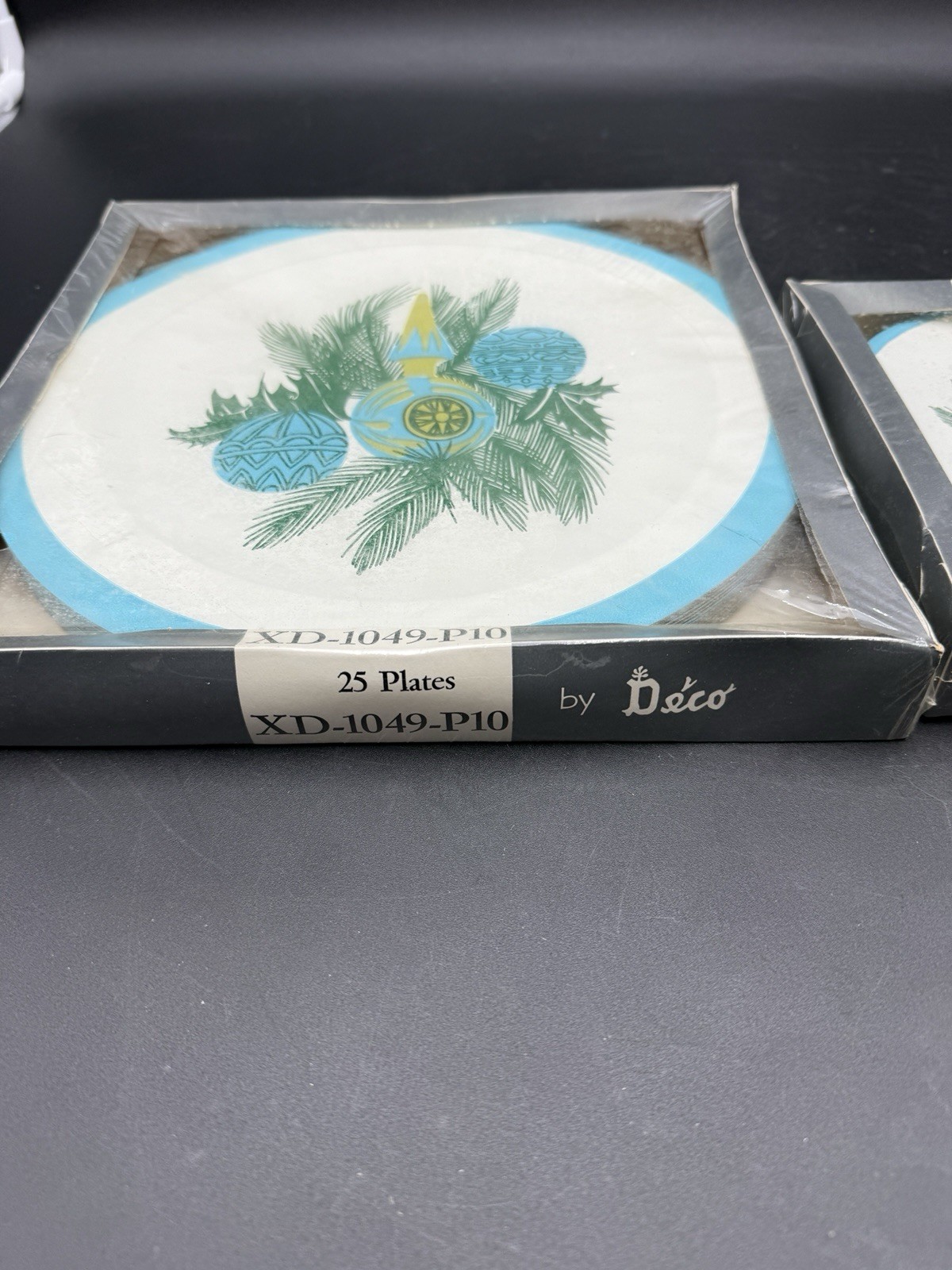 50 Vintage DECO Christmas Paper Plates 10″ & 7″ Blue Green Contemporary 1960’s