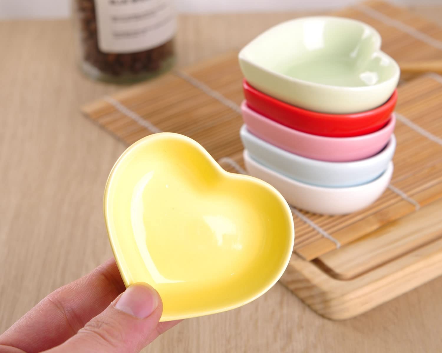 WHJY White Love Heart Shaped Ceramic Side Dish Bowl, Contemporary Porcelain Side
