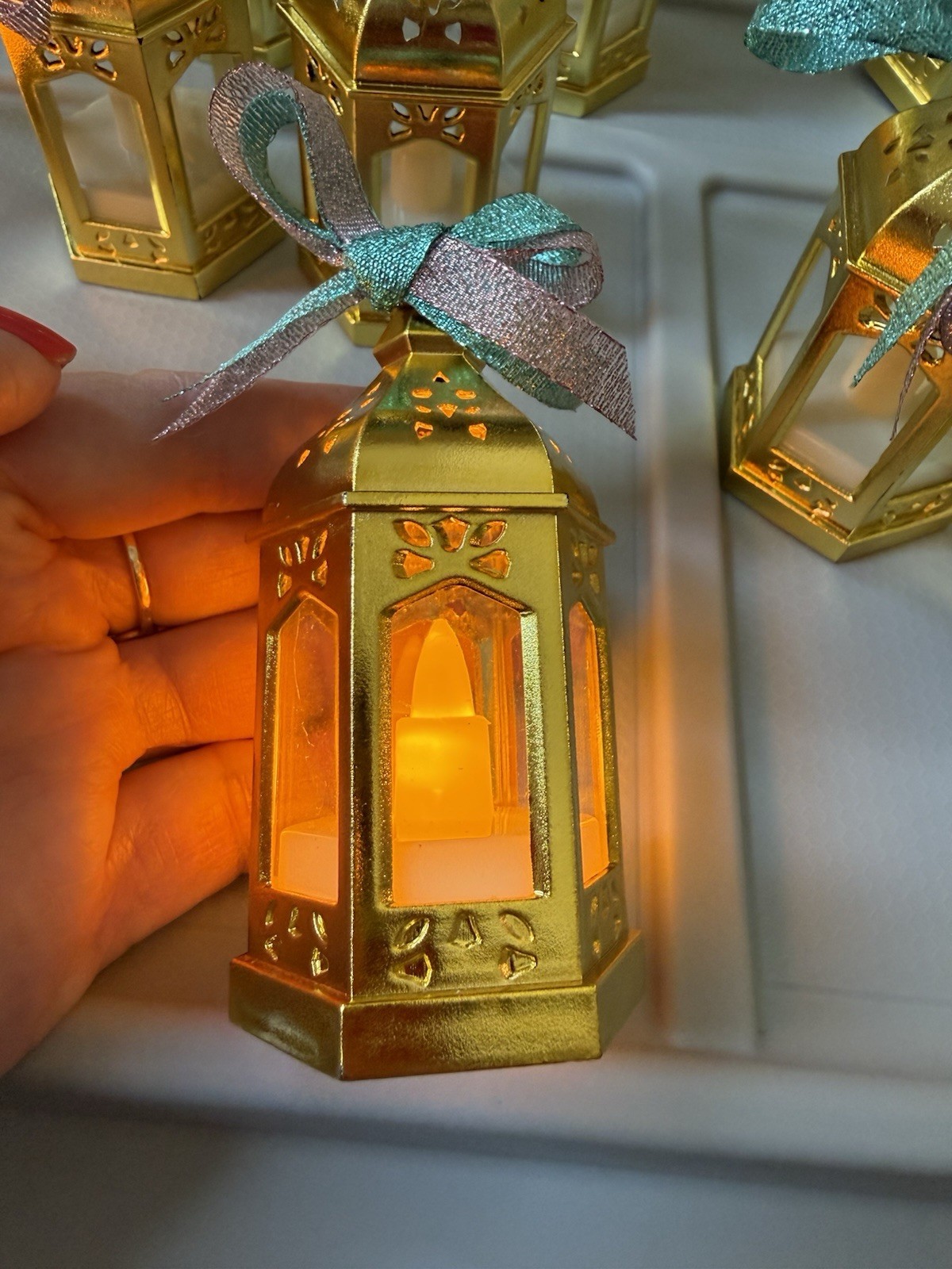 Gold Mini Plastic Lantern LED Tealight Party Decorations with Ribbon Bows (34)