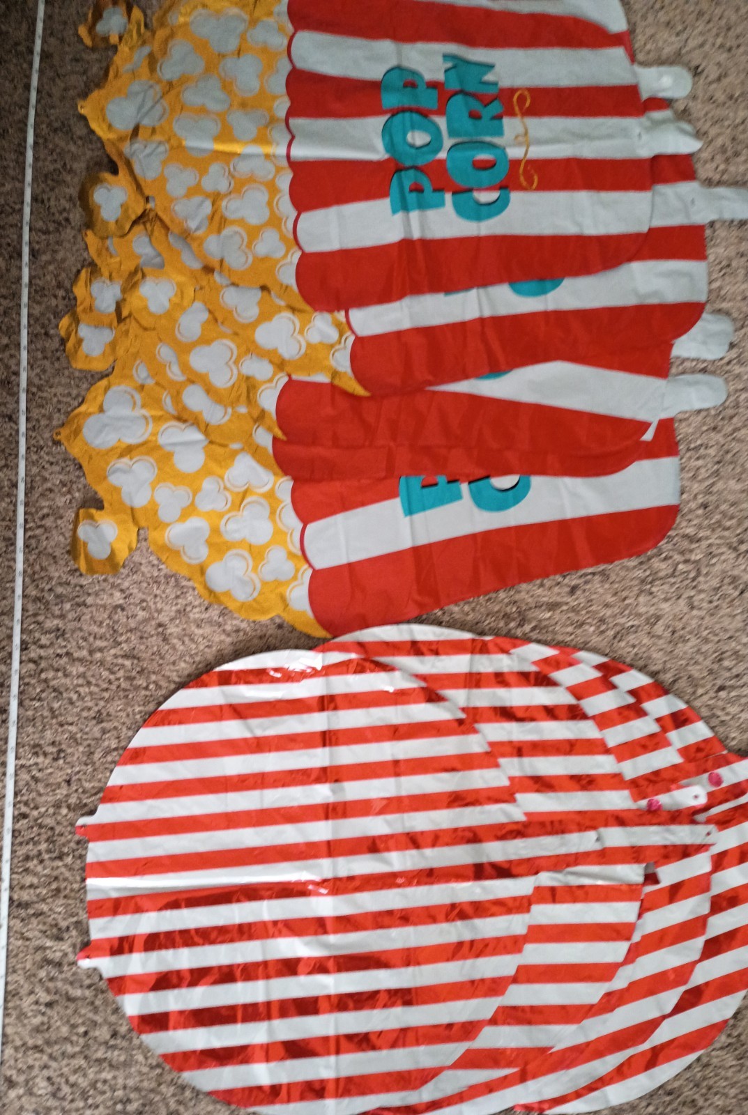 8 balloons 4 Popcorn & 4 Round Red Striped Foil Balloons Party Event Decoration