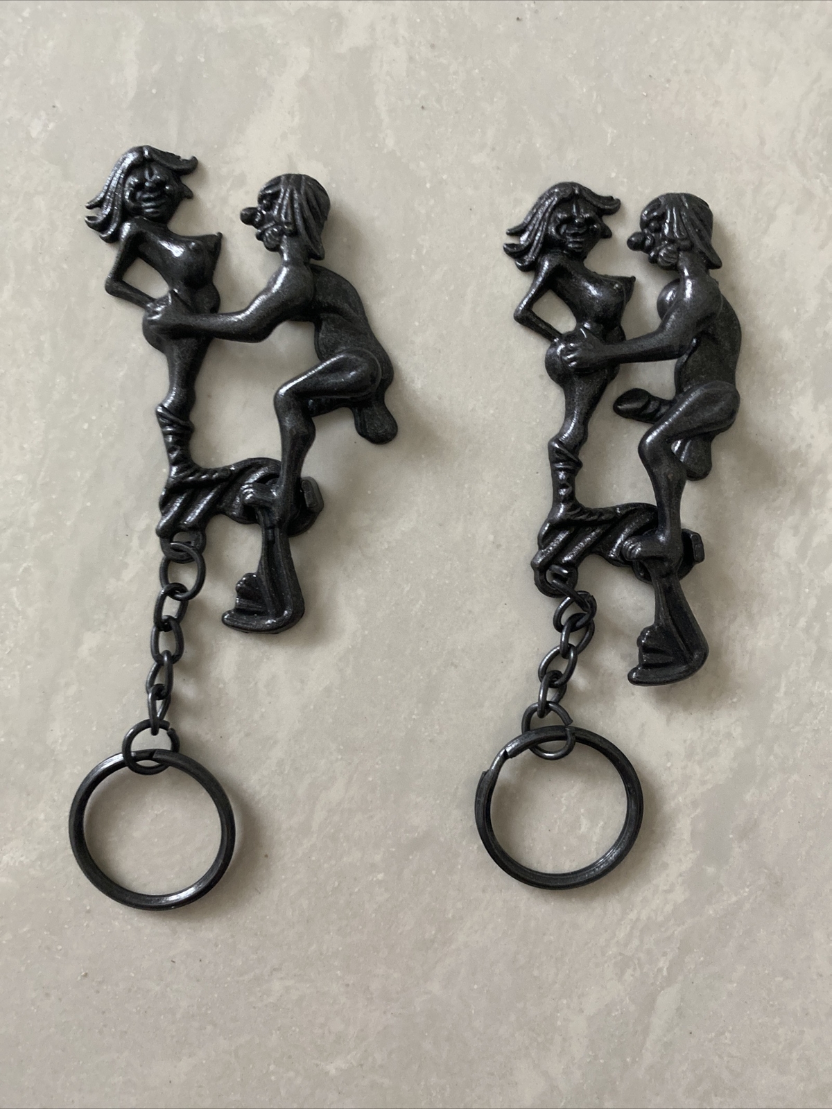 Moving Sex Naughty Couple Keychain Metal Bachelorette Party Gift Set Of 12
