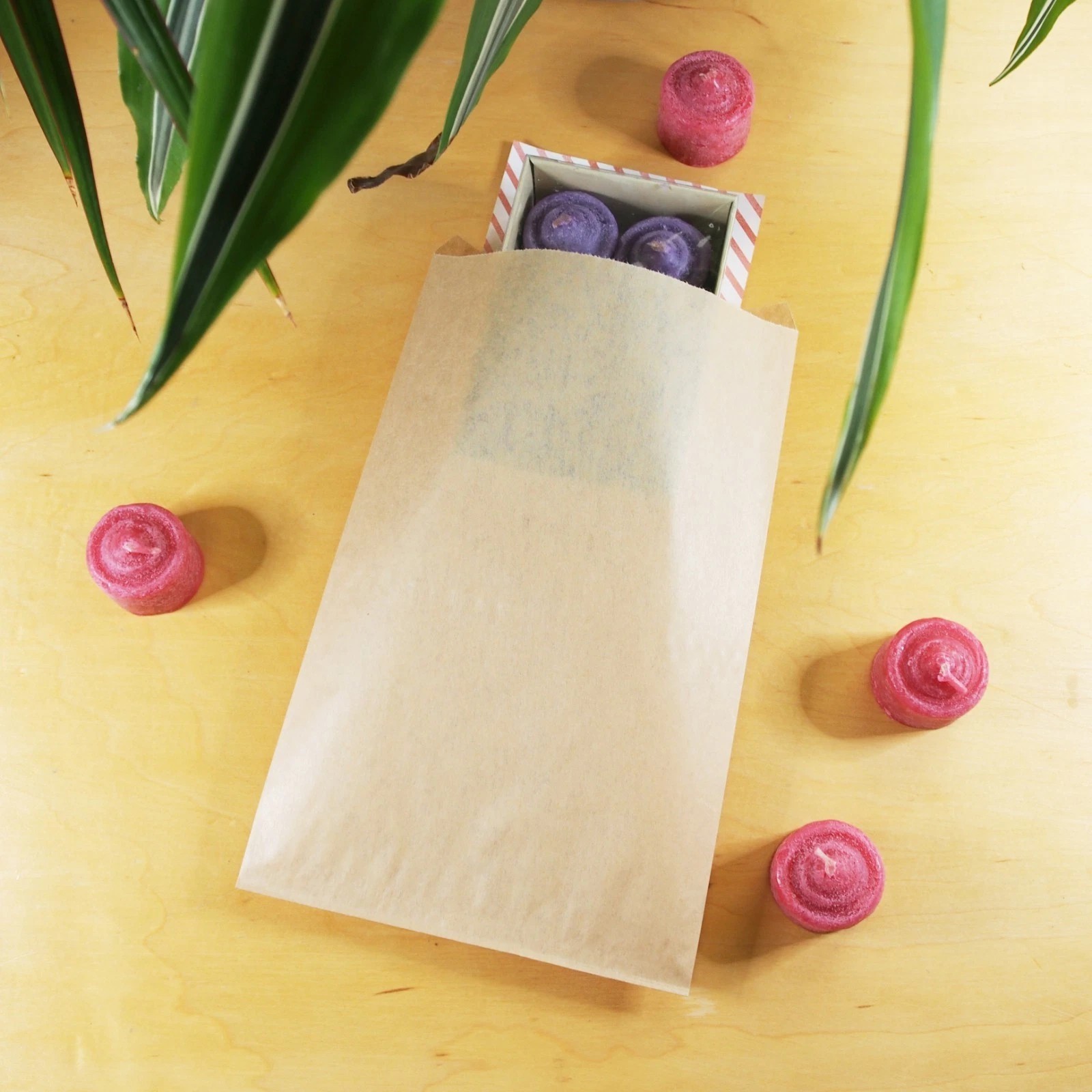 CuteBox White/Kraft Flat Paper Gift Bags 100pcs