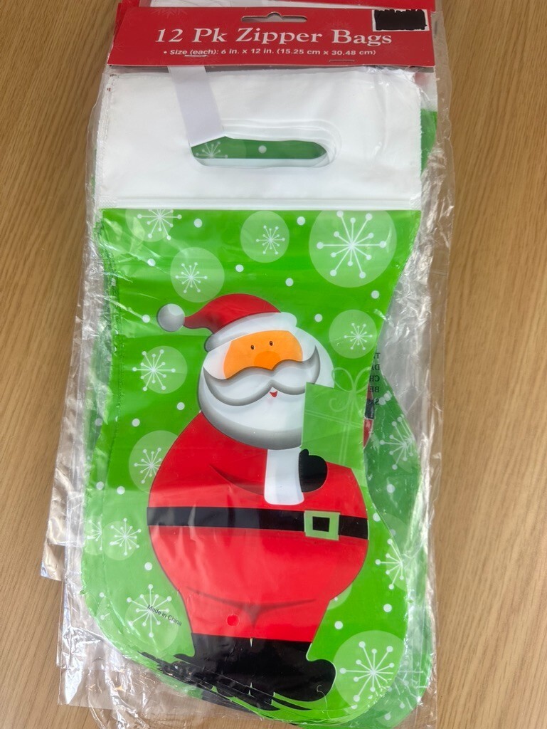 NOS 10 LOT Christmas Goody Bags 12pk Santa Party Zipper Closure Kids Party