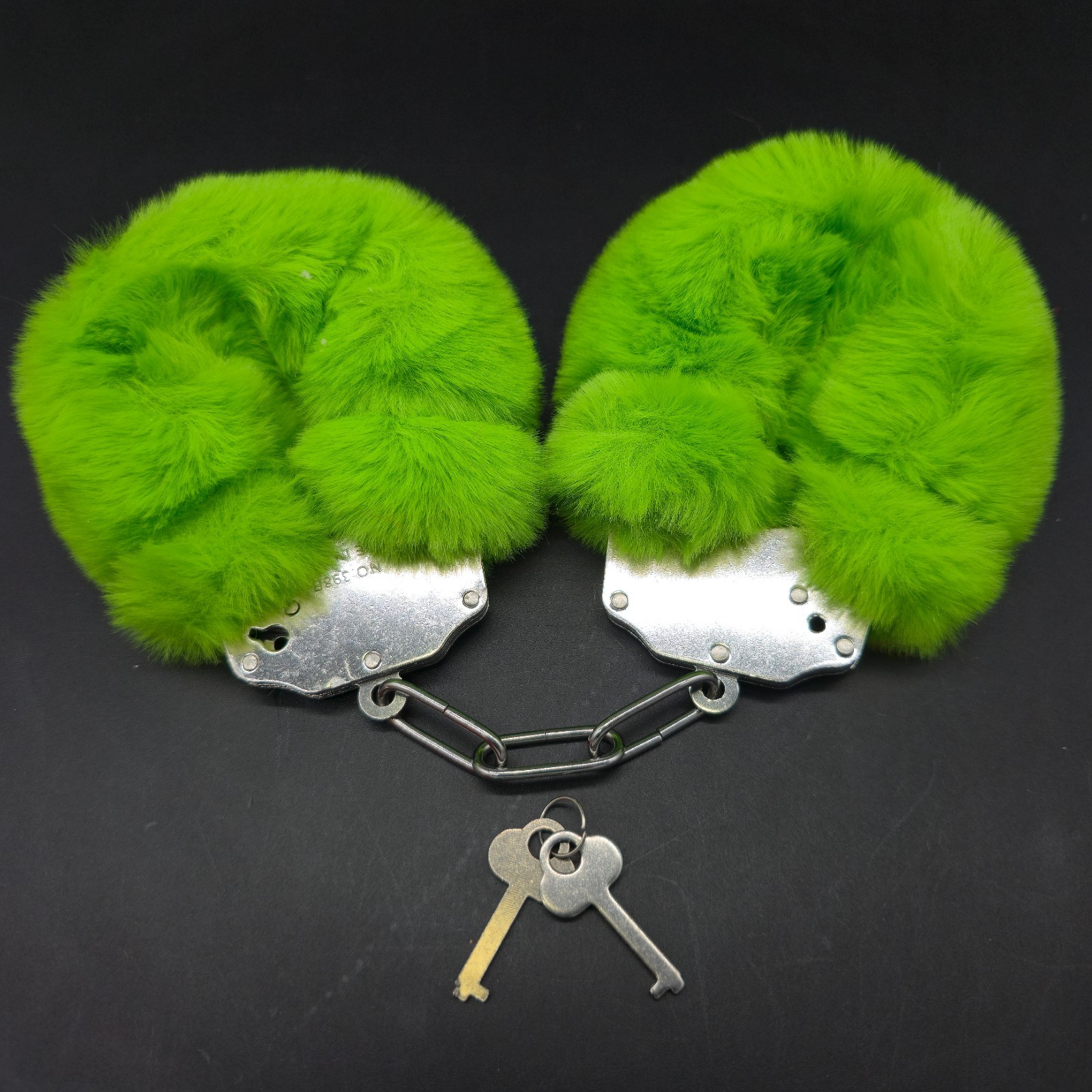 Furry Fuzzy Costume Handcuffs Metal Wrist Cuffs Soft Bachelorette Hen Party