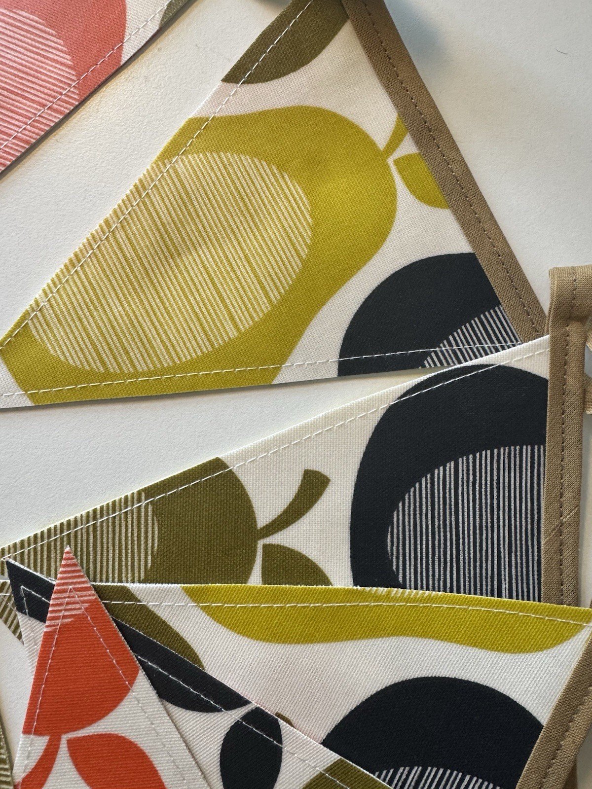 Handmade Oilcloth Bunting – Garden/Home – Contemporary – 3 Meters Double Sided