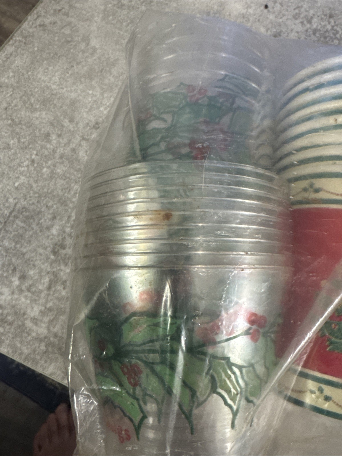 Vintage 1990s Publix Bakery Christmas Seasons Greetings Paper & Plastic Cups NEW