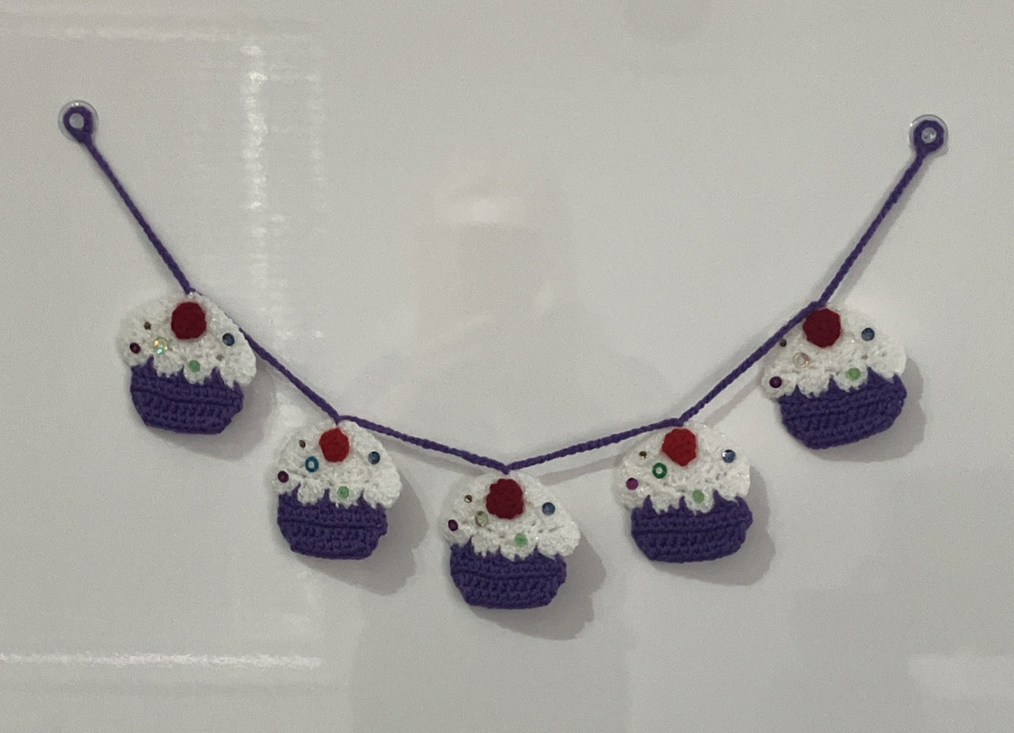 🧁🍒NEW Hand Crochet Cupcake cherry sequins Window Bunting Birthday camper Gift