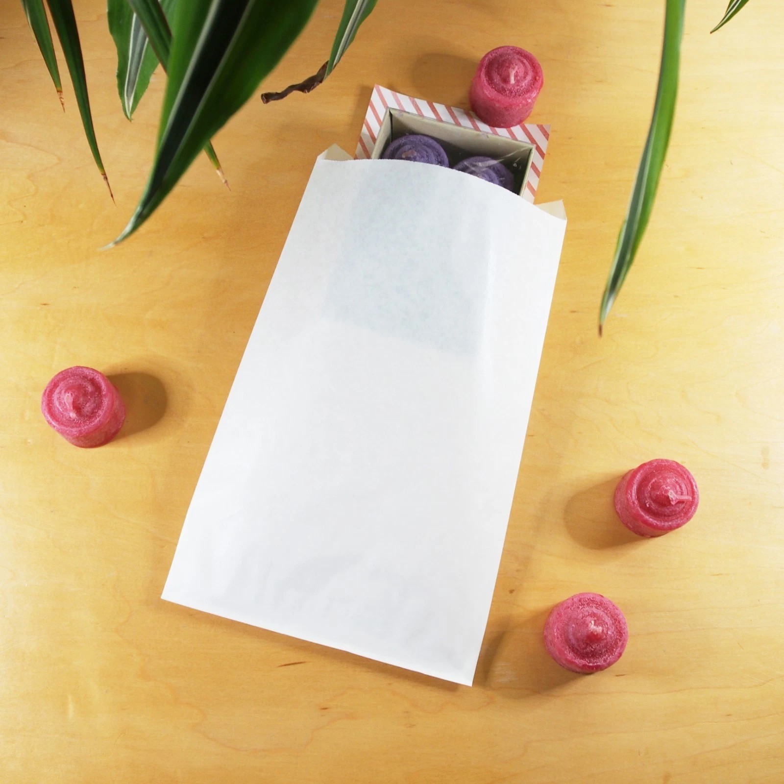 CuteBox White/Kraft Flat Paper Gift Bags 100pcs